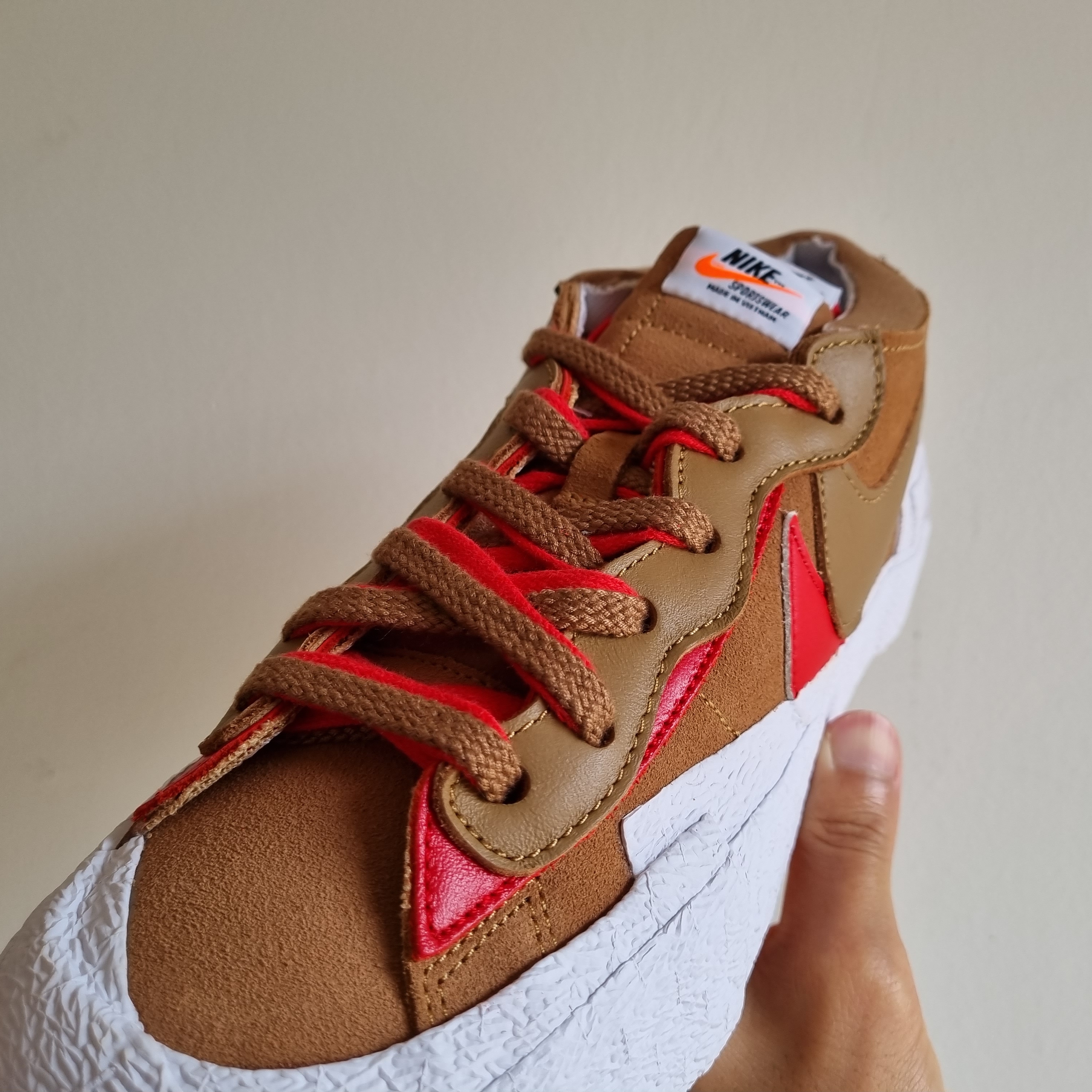 Nike x Sacai Blazer Low British Tan 착용 스타일 - 2