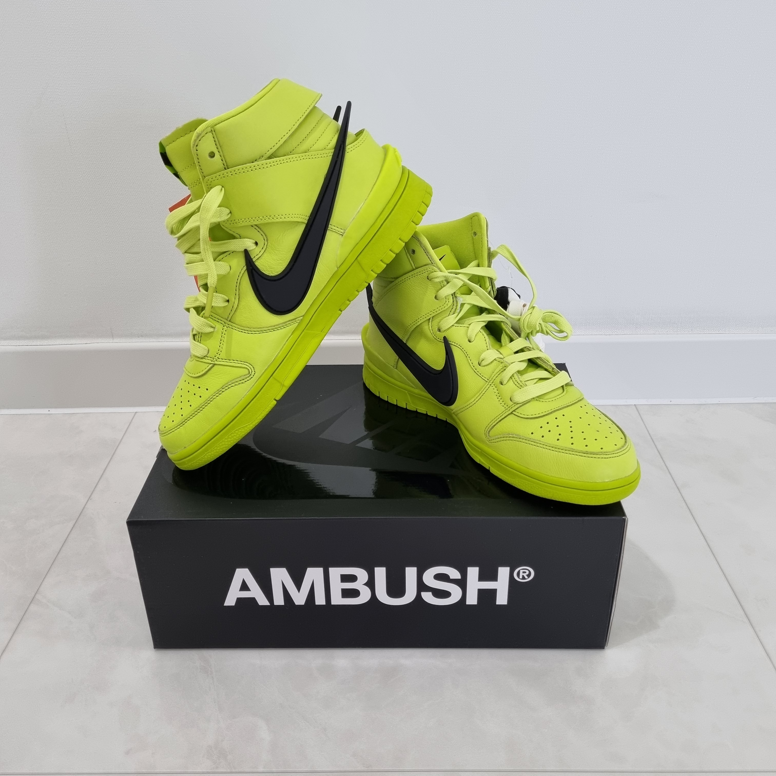 Nike x Ambush Dunk High Flash Lime 착용 스타일 - 1