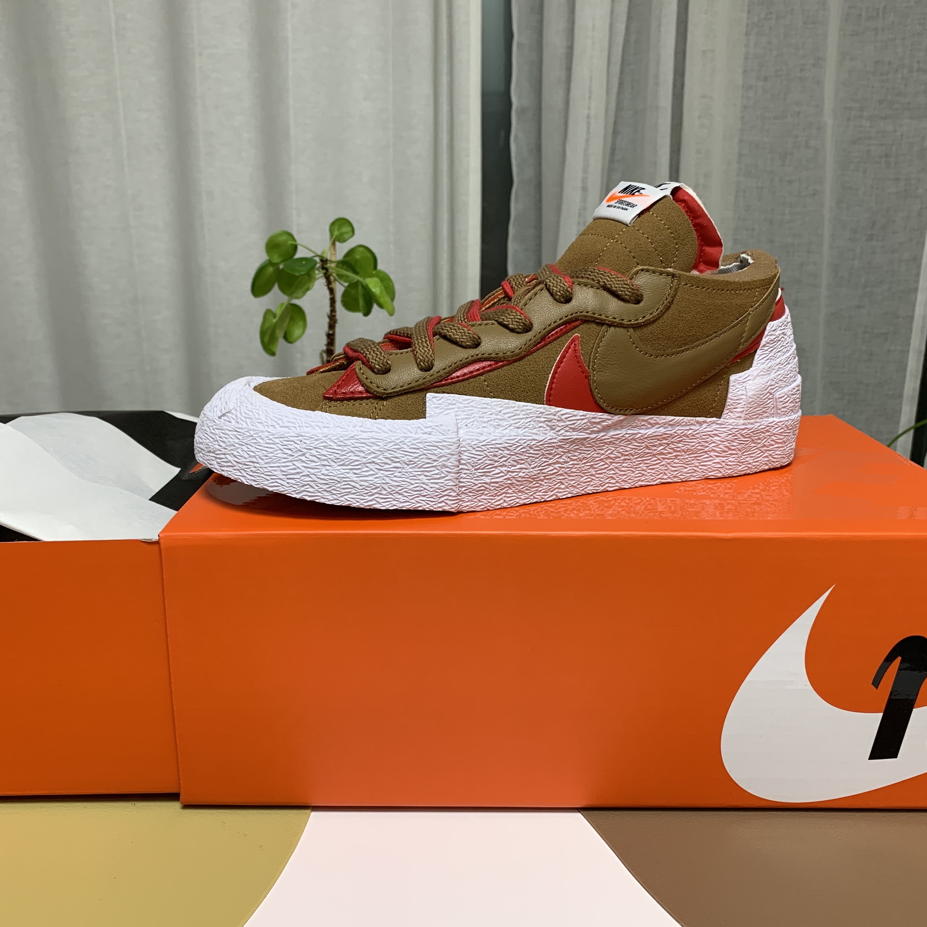 Nike x Sacai Blazer Low British Tan 착용 스타일