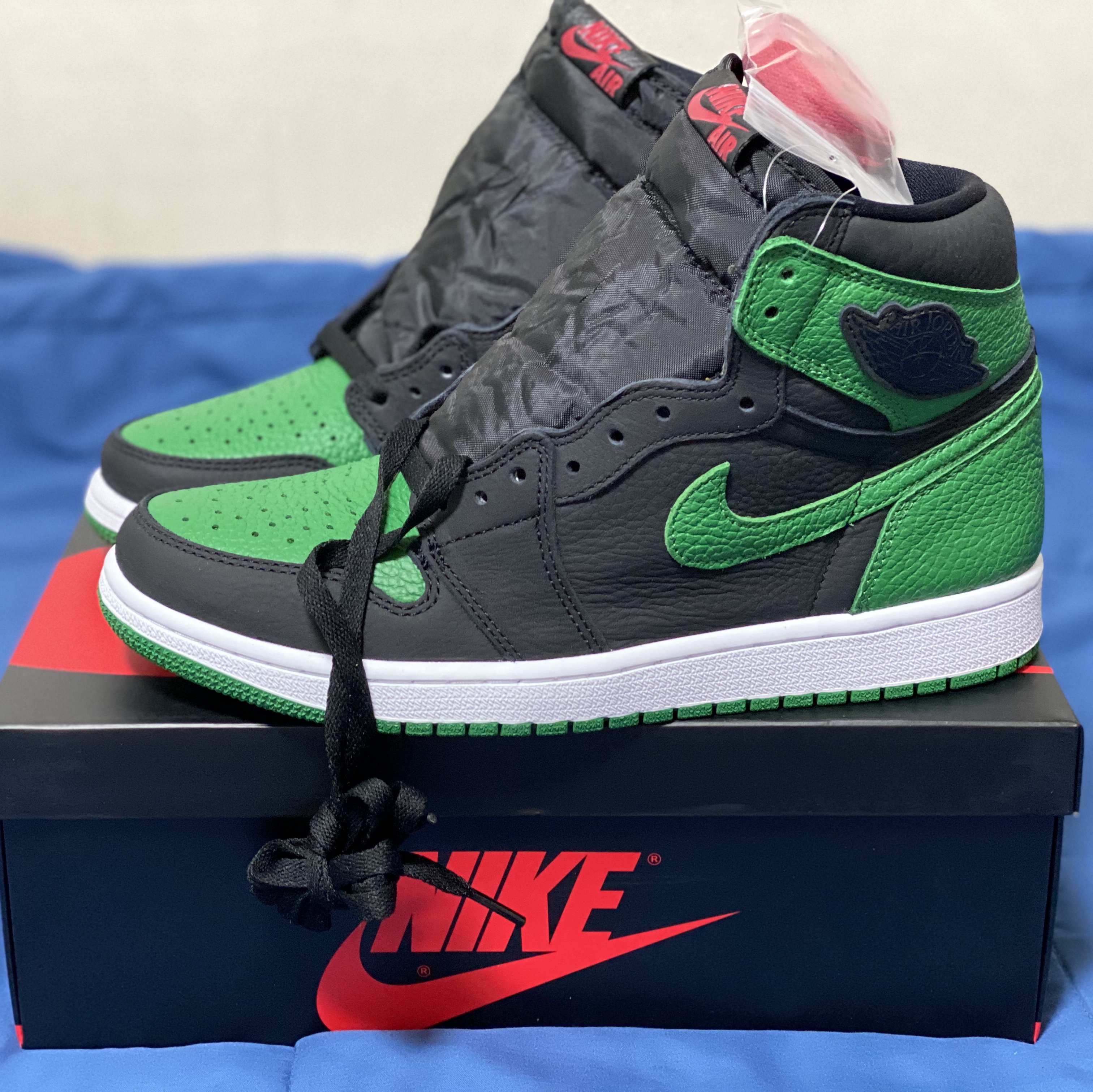 Jordan 1 Retro High OG Pine Green Black 착용 스타일
