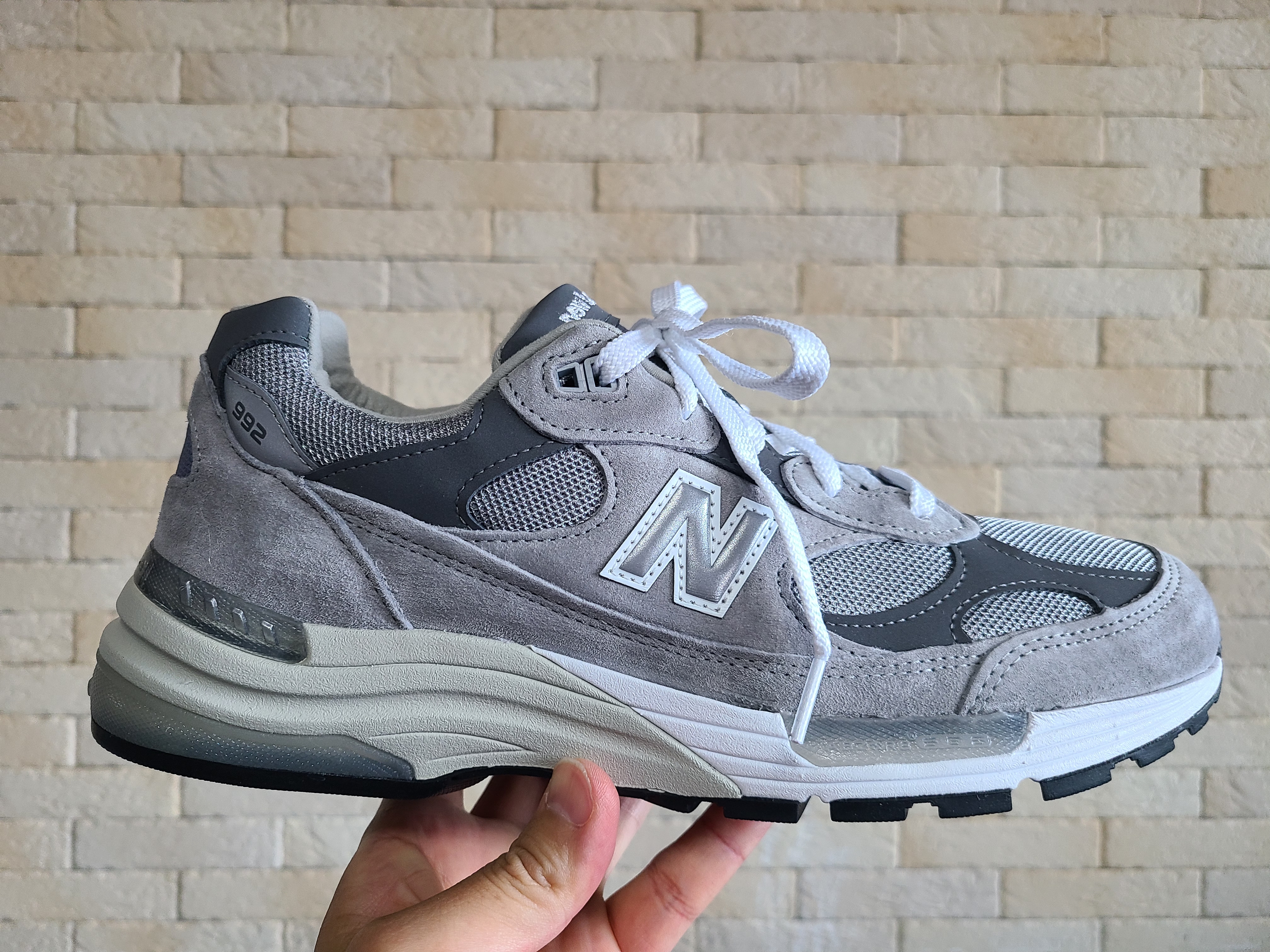 New Balance 992 Made in USA Grey - D Standard 착용 스타일 - 2