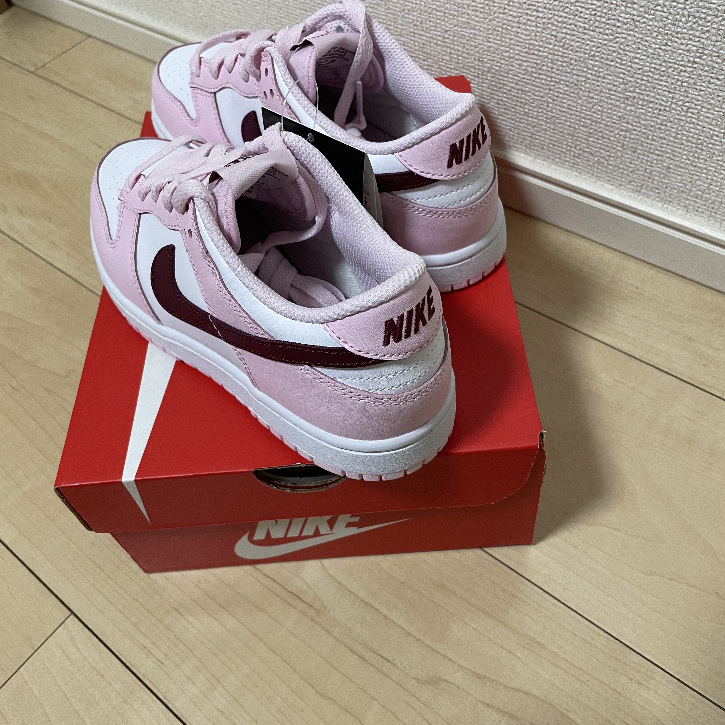 (GS) Nike Dunk Low Pink Foam 착용 스타일 - 3