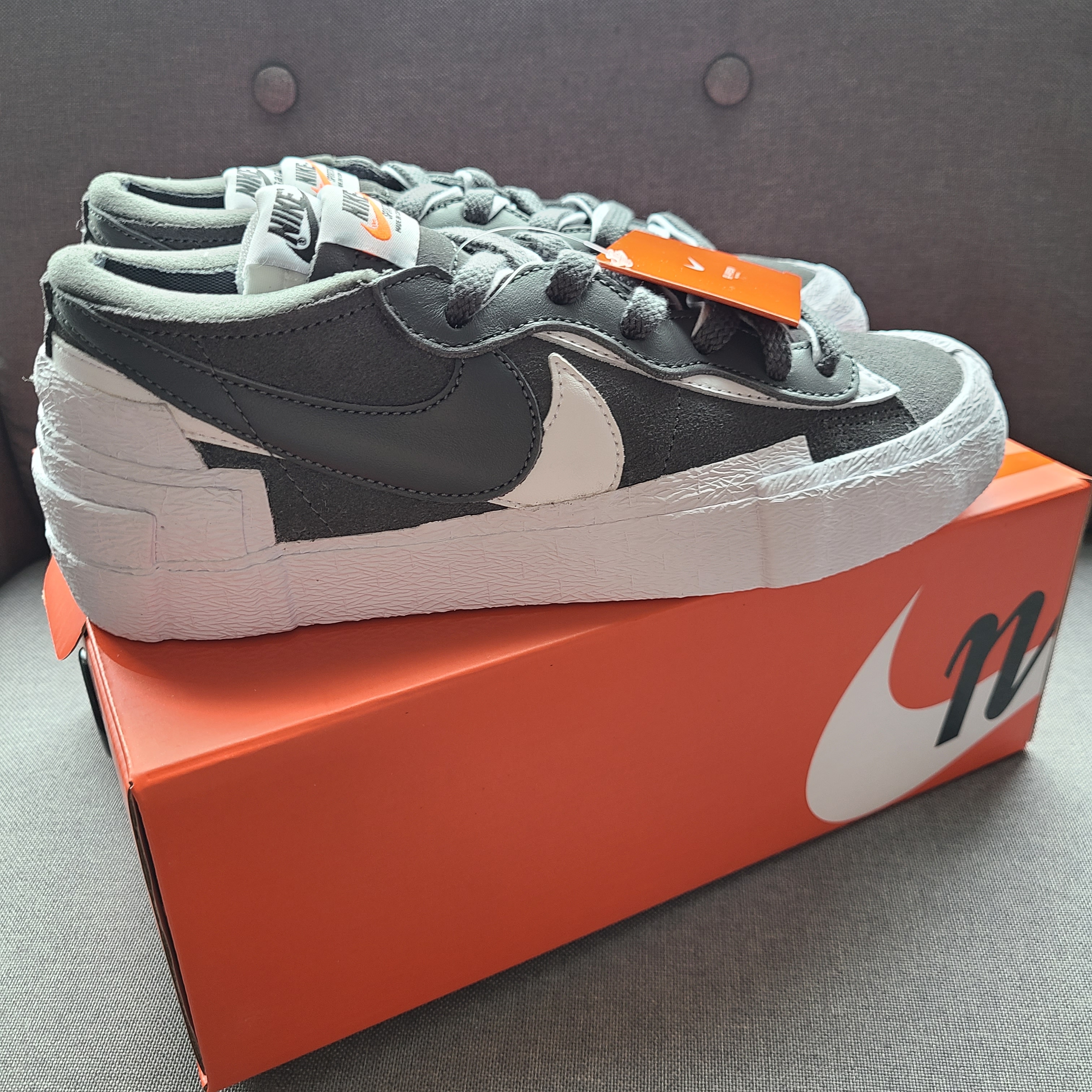 Nike x Sacai Blazer Low Iron Grey 착용 스타일 - 1