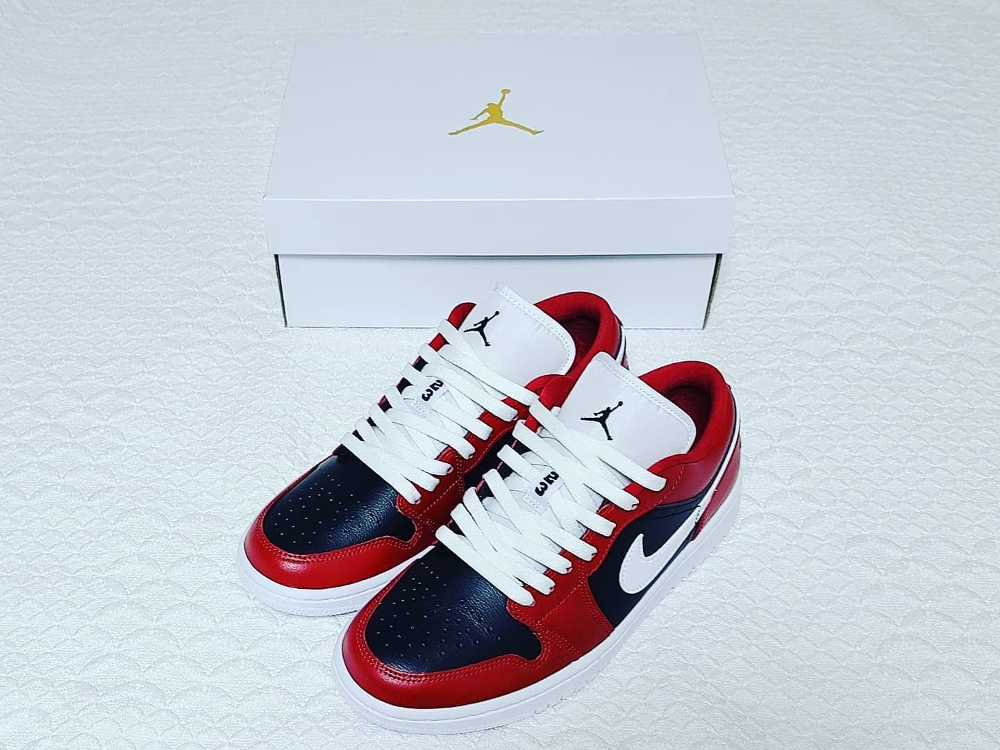 (W) Jordan 1 Low Chicago Flip 착용 스타일 - 1