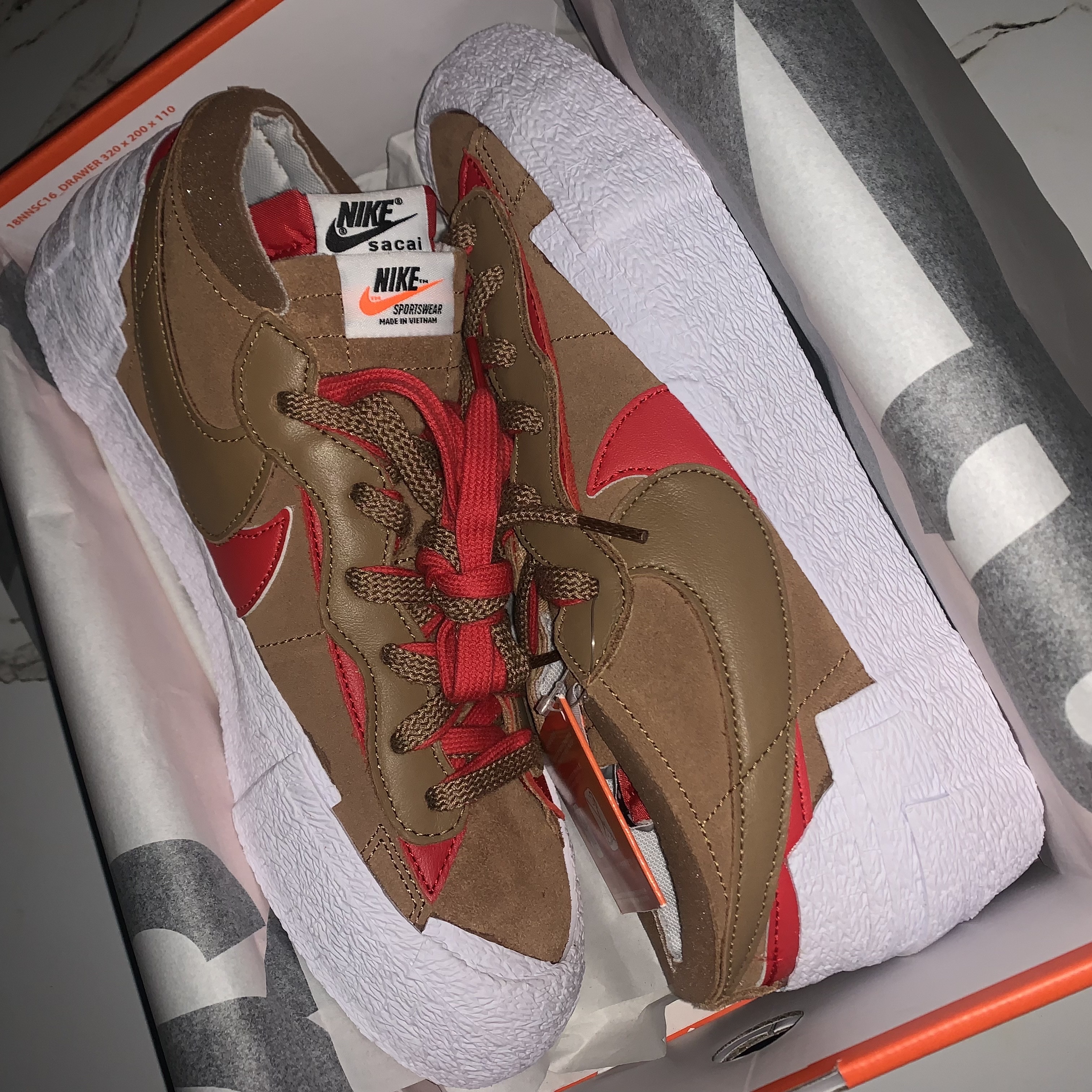Nike x Sacai Blazer Low British Tan 착용 스타일