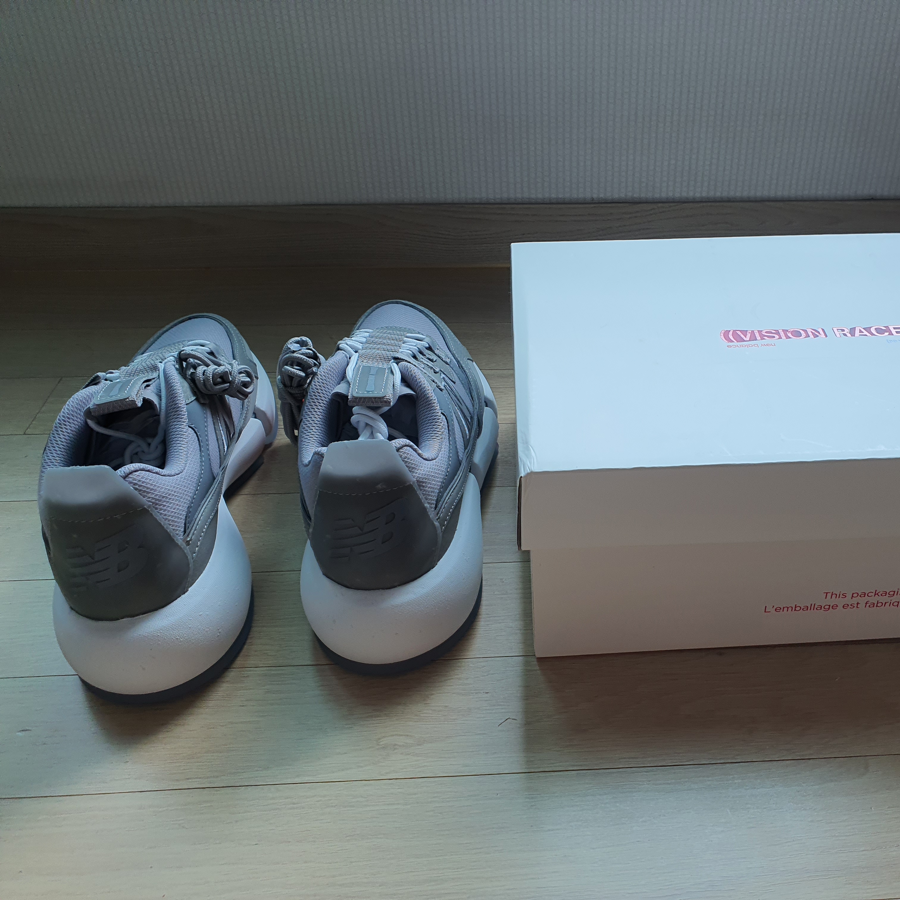 New Balance x Jaden Smith Vision Racer Grey 착용 스타일 - 3