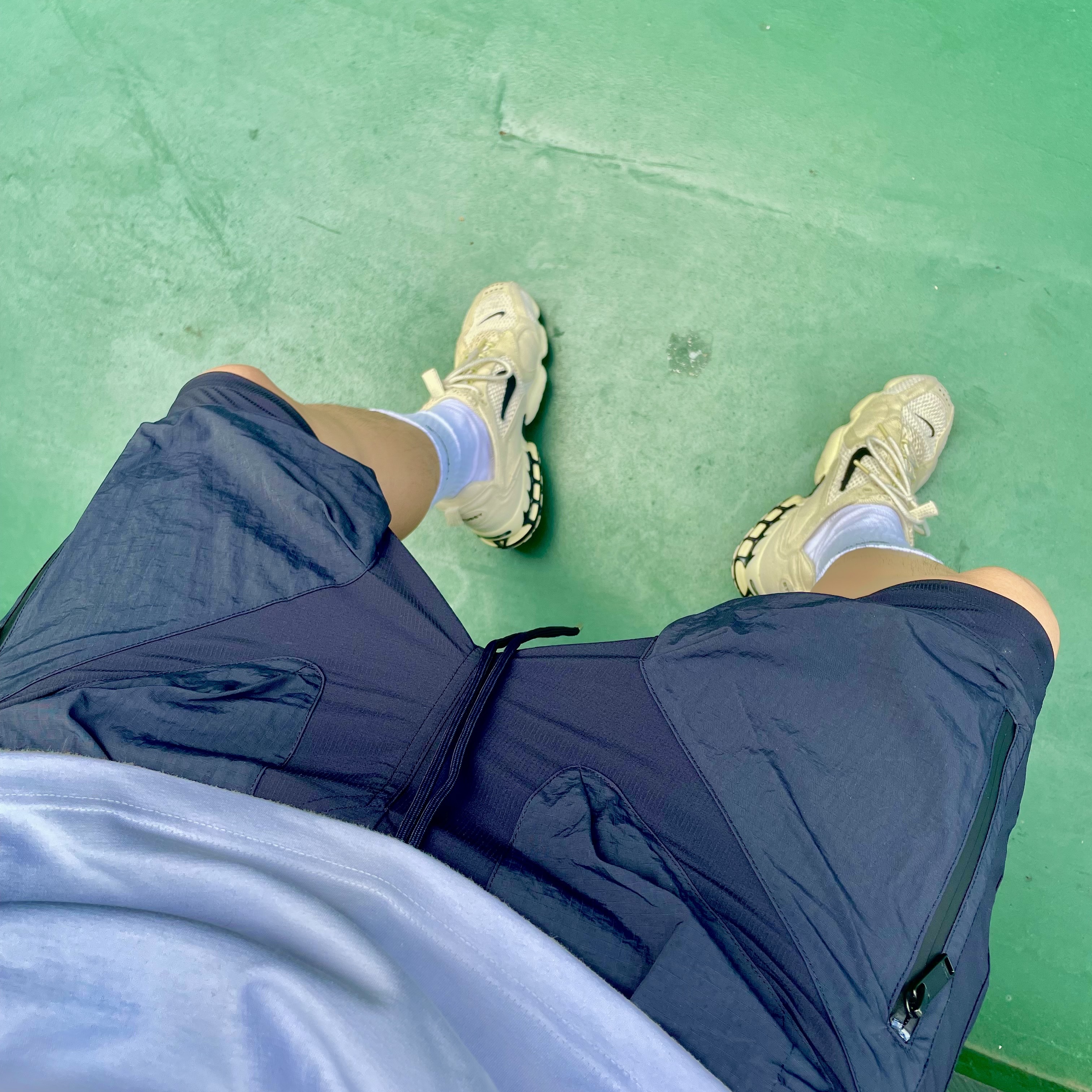 Nike x Stussy Air Zoom Spiridon Cage 2 Fossil 착용 스타일 - 2