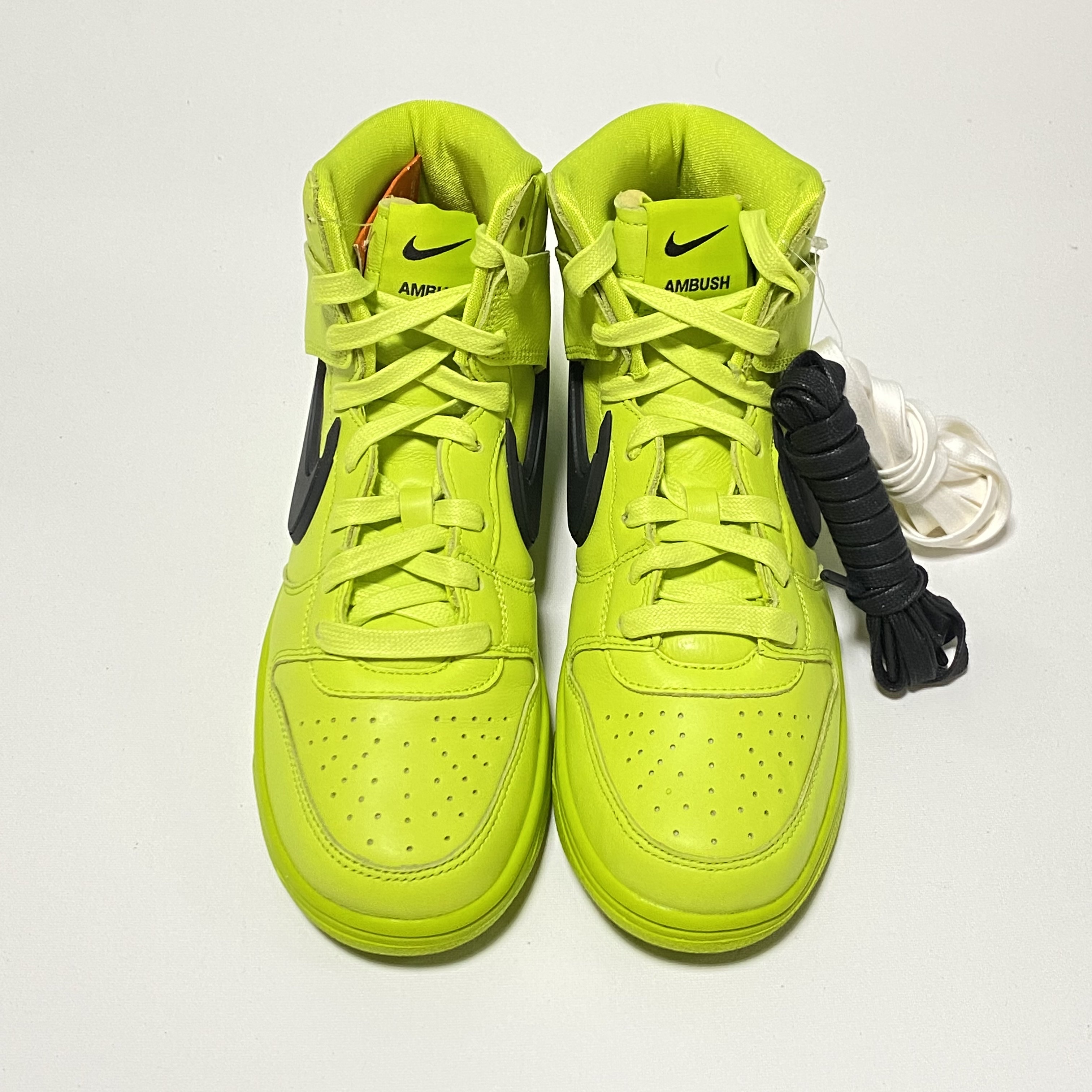 Nike x Ambush Dunk High Flash Lime 착용 스타일 - 3