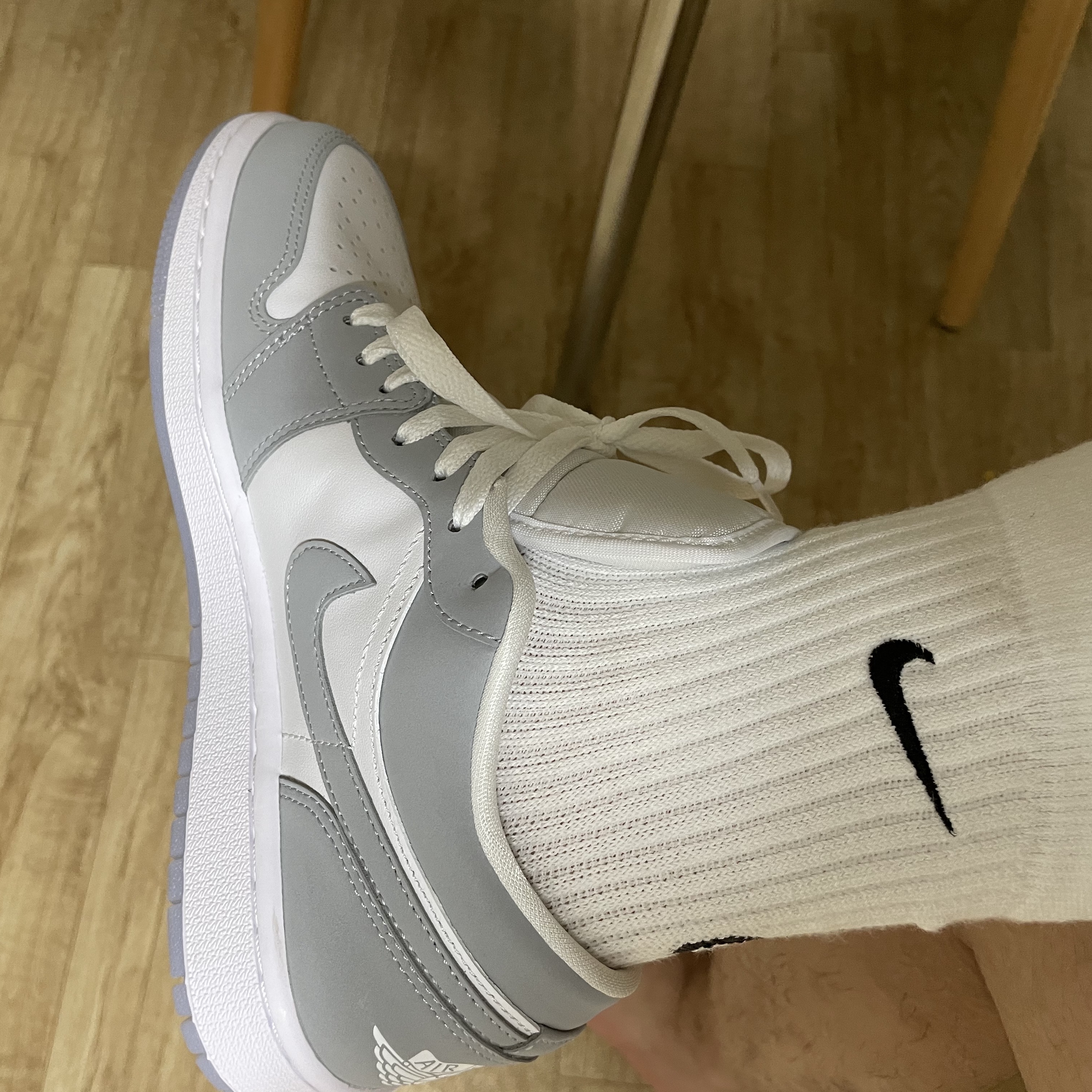 Nike x Matthew M Williams NRG Socks White, (W) Jordan 1 Low White Wolf Grey 착용 스타일