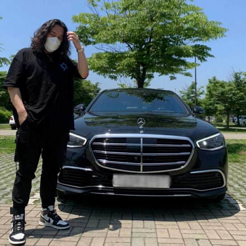 Jordan 1 Retro High OG Black Mocha, Nike x Peaceminusone Air Force 1 Low Para-Noise 착용 스타일 - 1