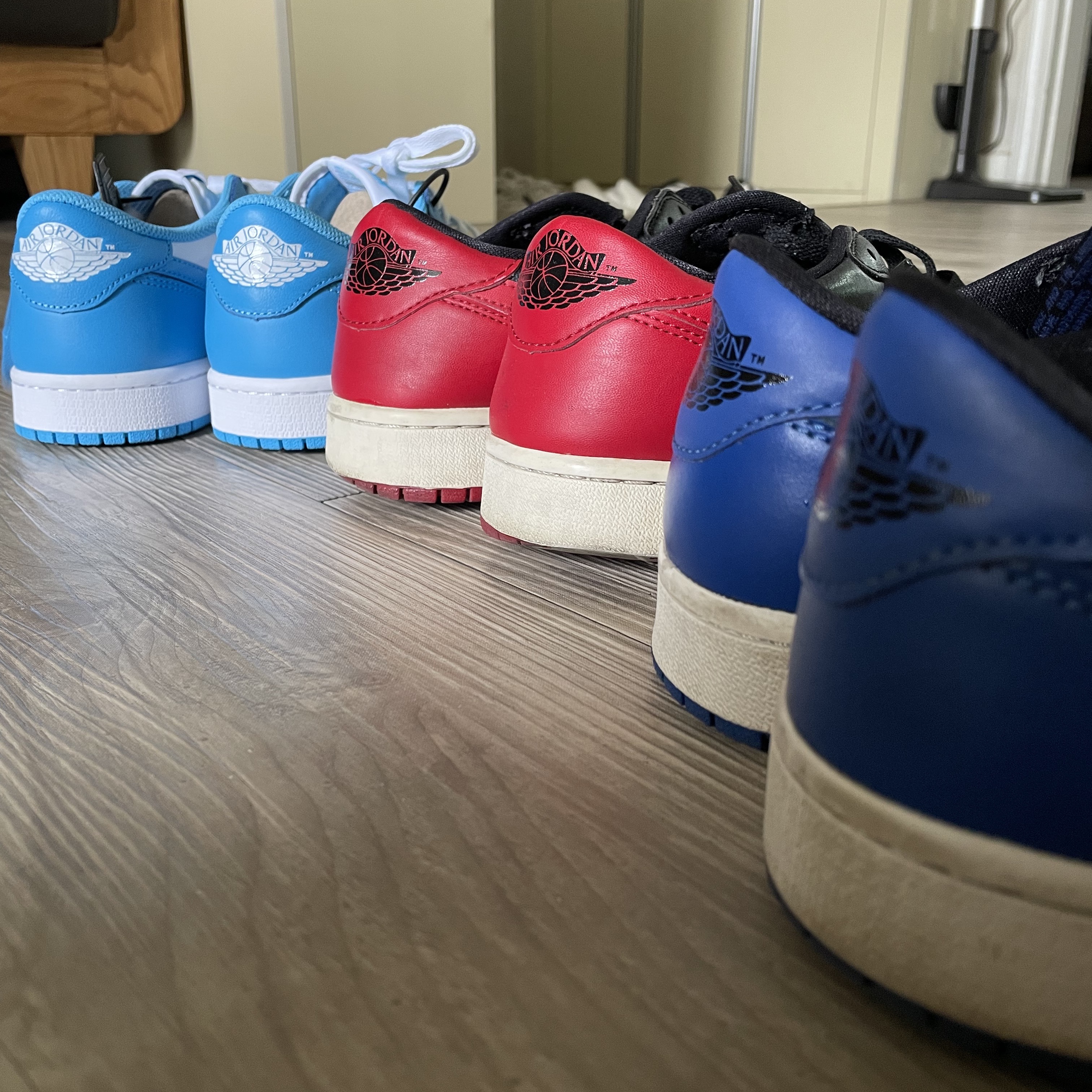 Jordan 1 Low SB UNC, Jordan 1 Retro Low OG Bred 2015 착용 스타일 - 1