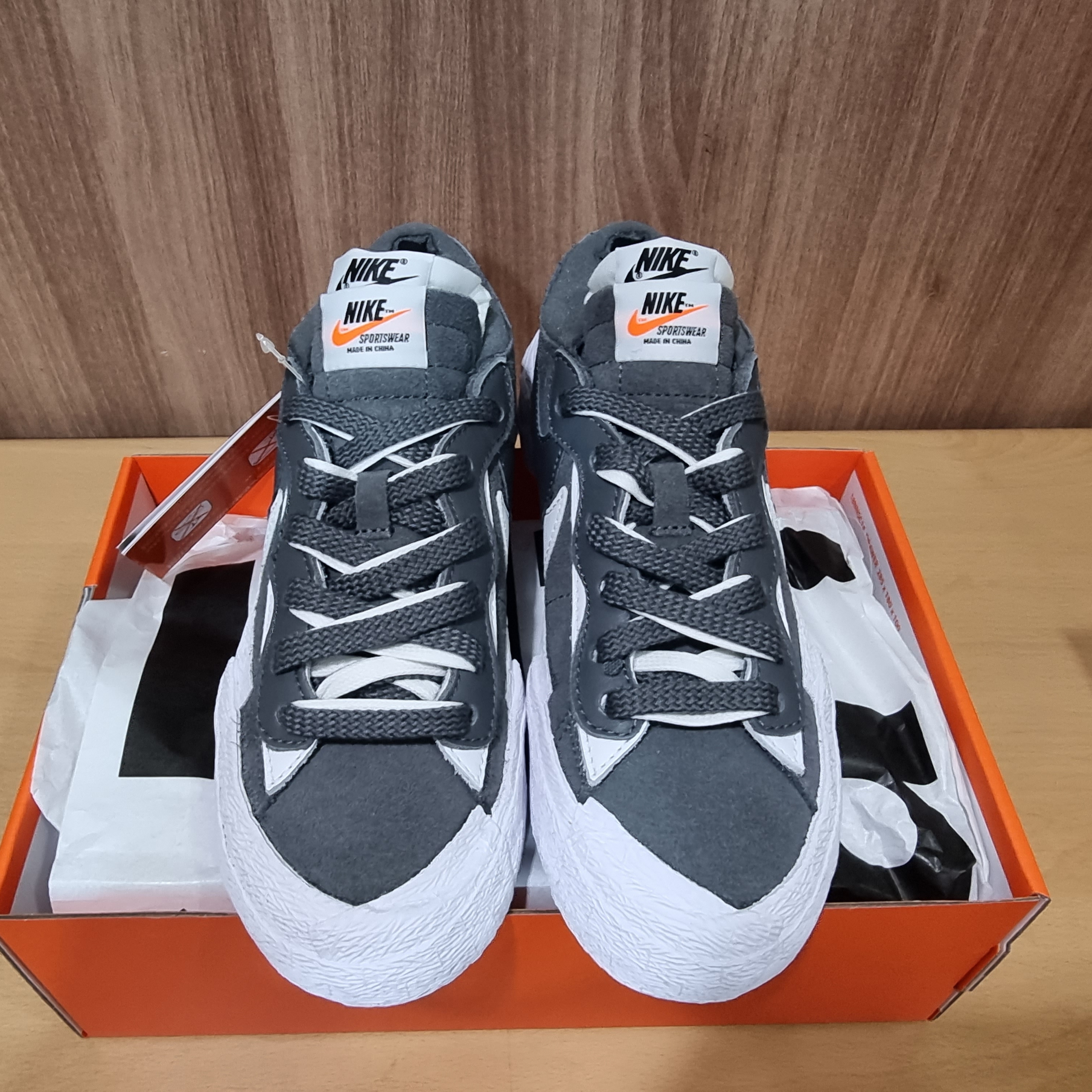 Nike x Sacai Blazer Low Iron Grey 착용 스타일 - 2