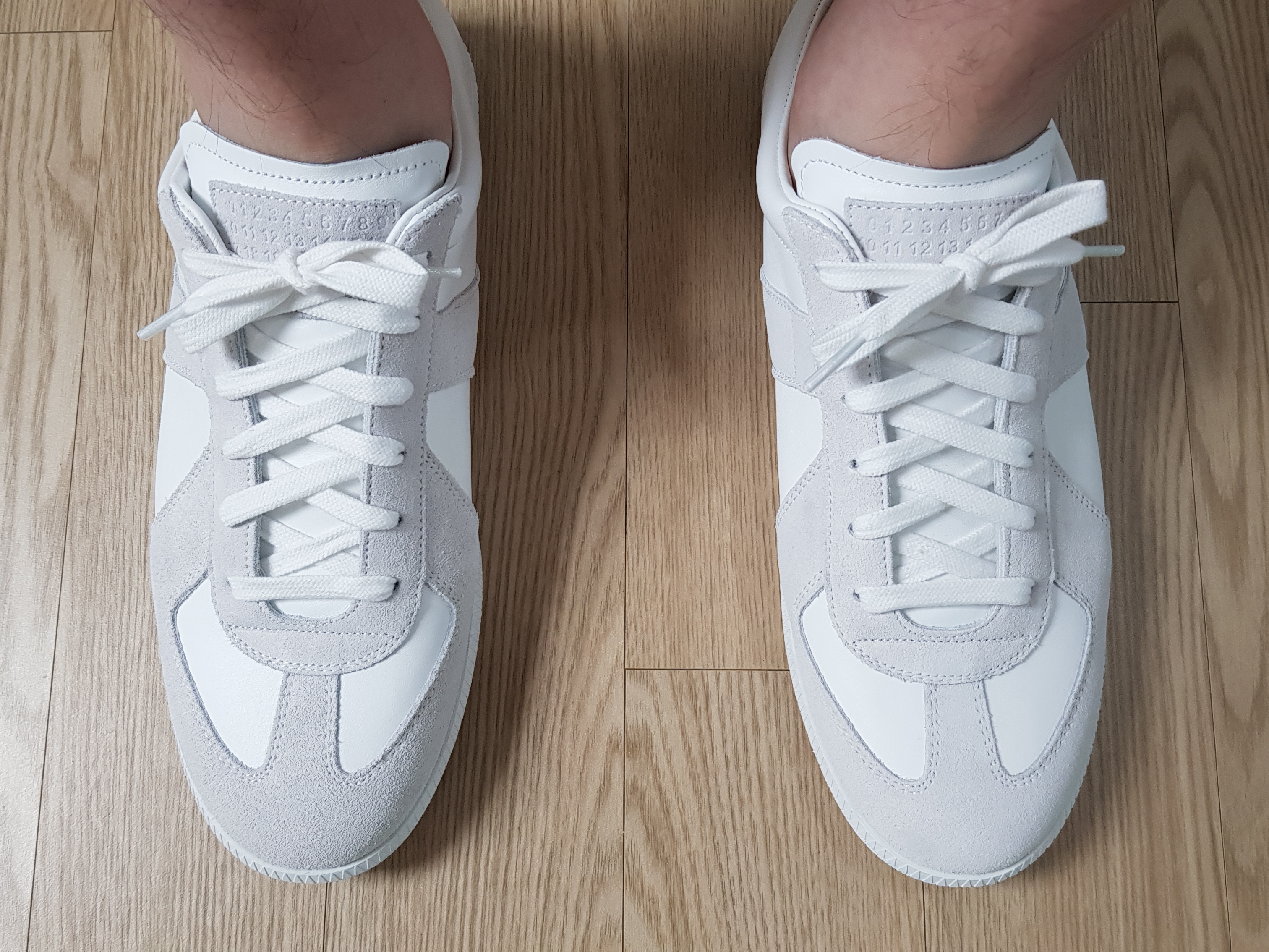 Maison Margiela Calfskin Replica Sneakers White 착용 스타일