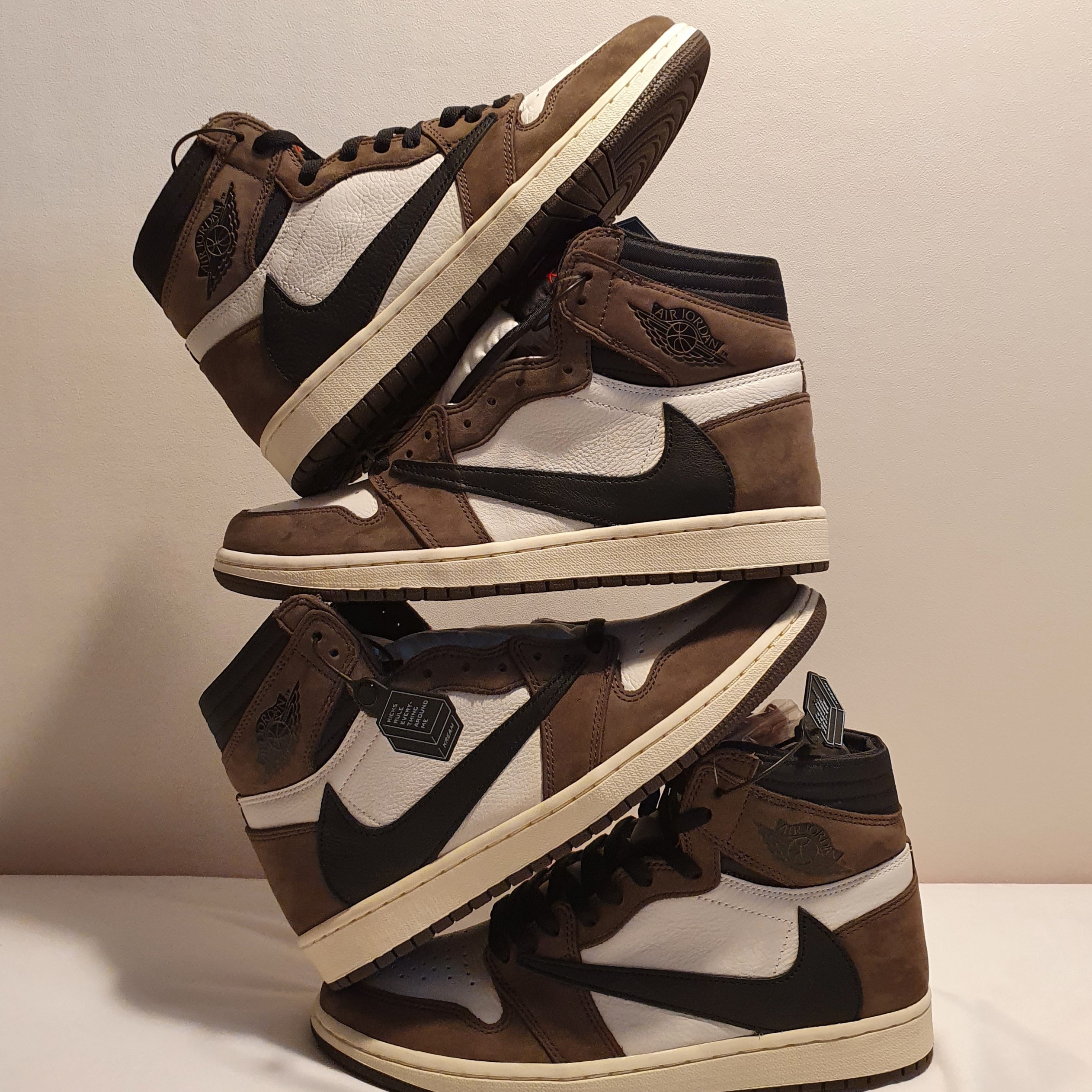 Jordan 1 x Travis Scott Retro High OG SP Mocha 착용 스타일