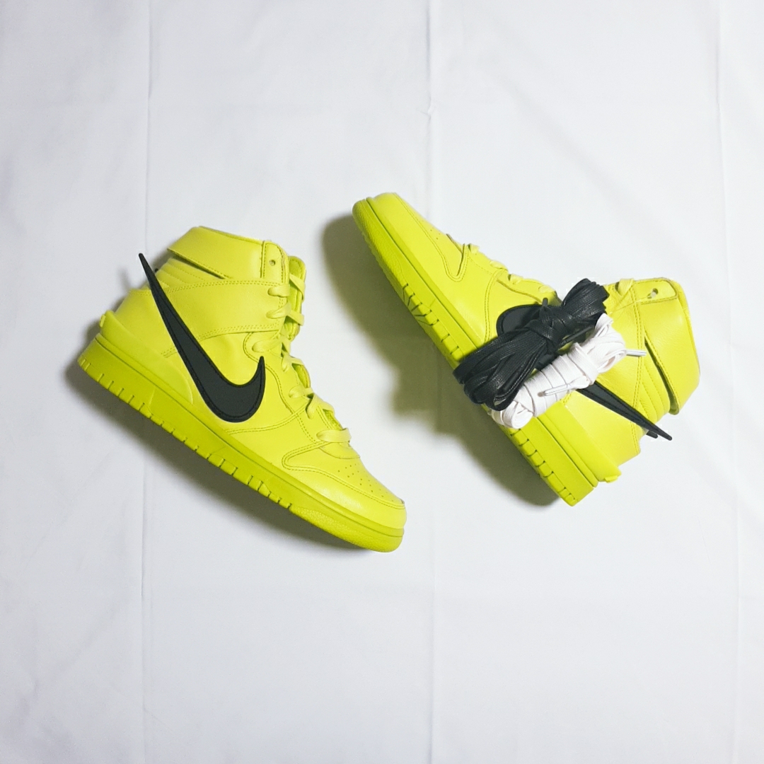 Nike x Ambush Dunk High Flash Lime 착용 스타일 - 3