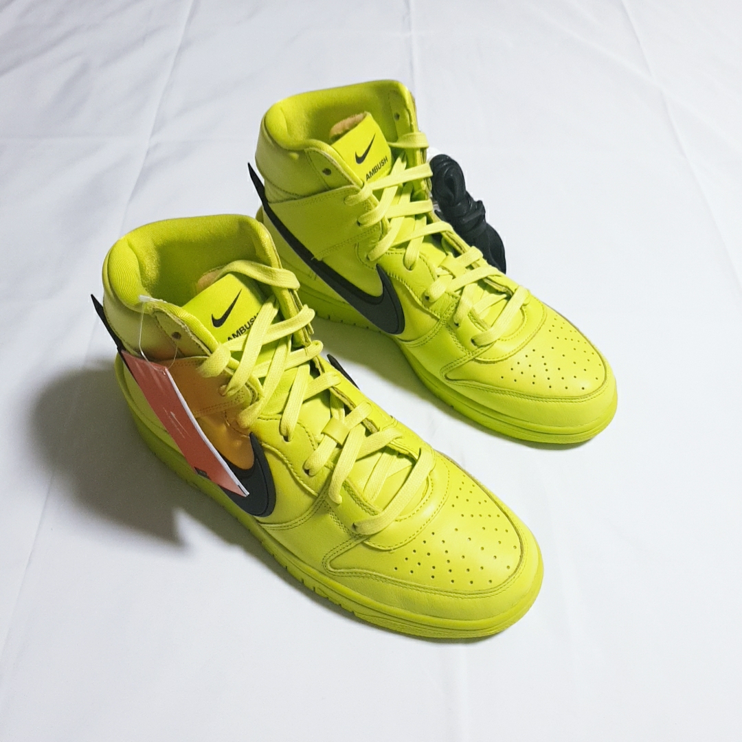 Nike x Ambush Dunk High Flash Lime 착용 스타일 - 2