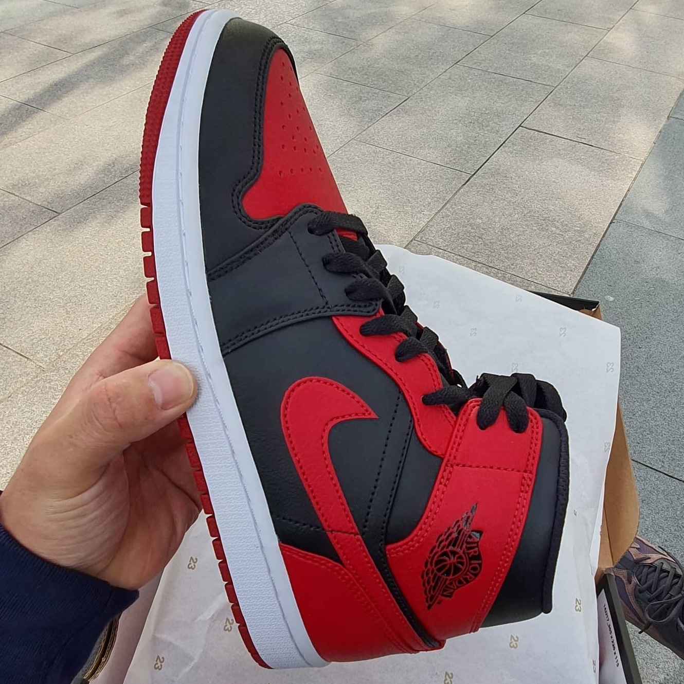 Jordan 1 Mid Bred Banned 2020 착용 스타일