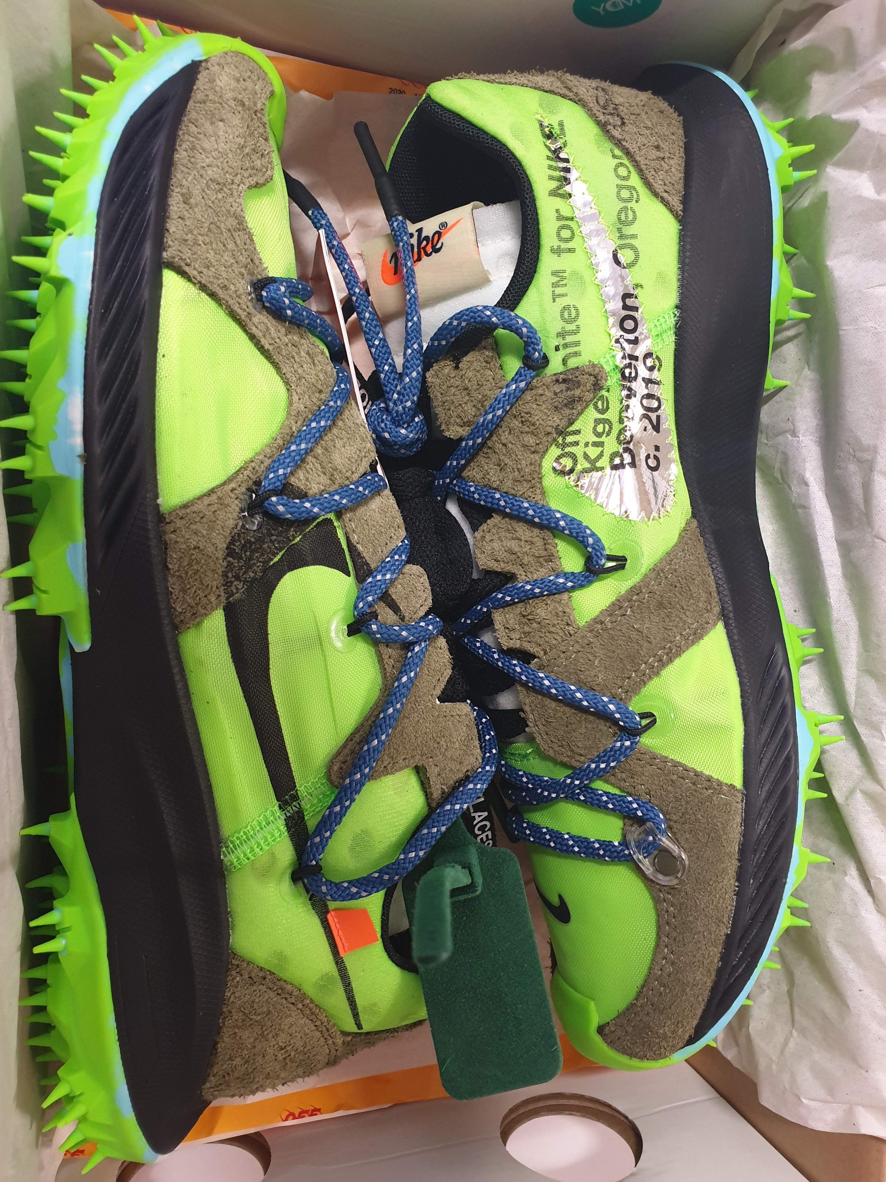 (W) Nike x Off-White Zoom Terra Kiger 5 Electric Green 착용 스타일
