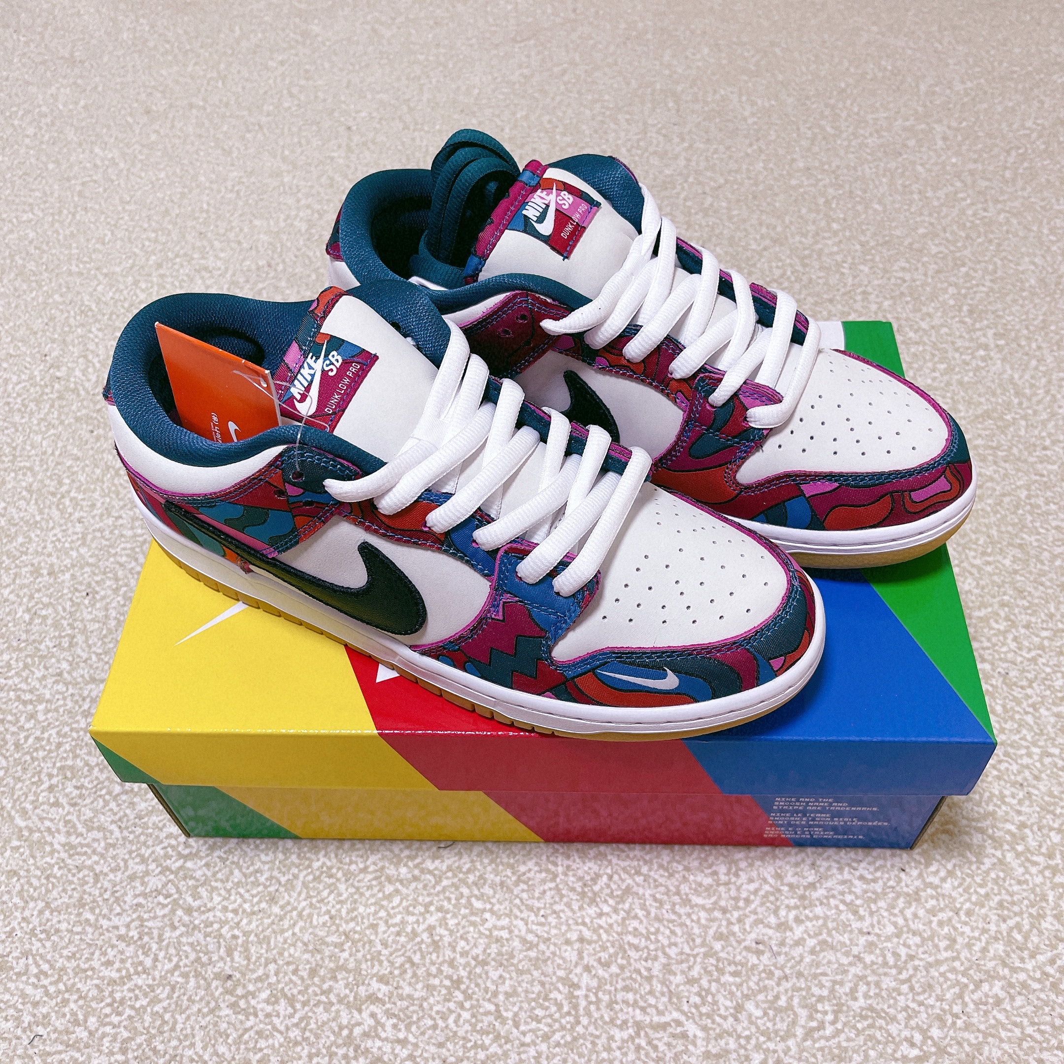 Nike x Parra SB Dunk Low Pro Abstract Art 착용 스타일 - 1