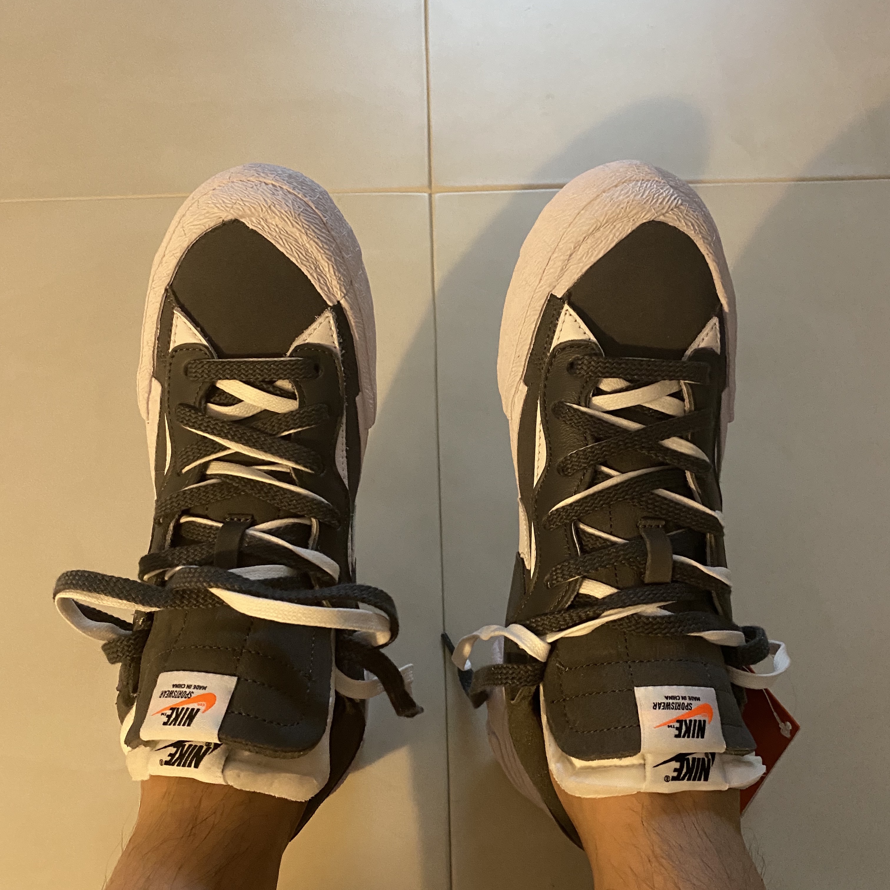 Nike x Sacai Blazer Low Iron Grey 착용 스타일 - 1
