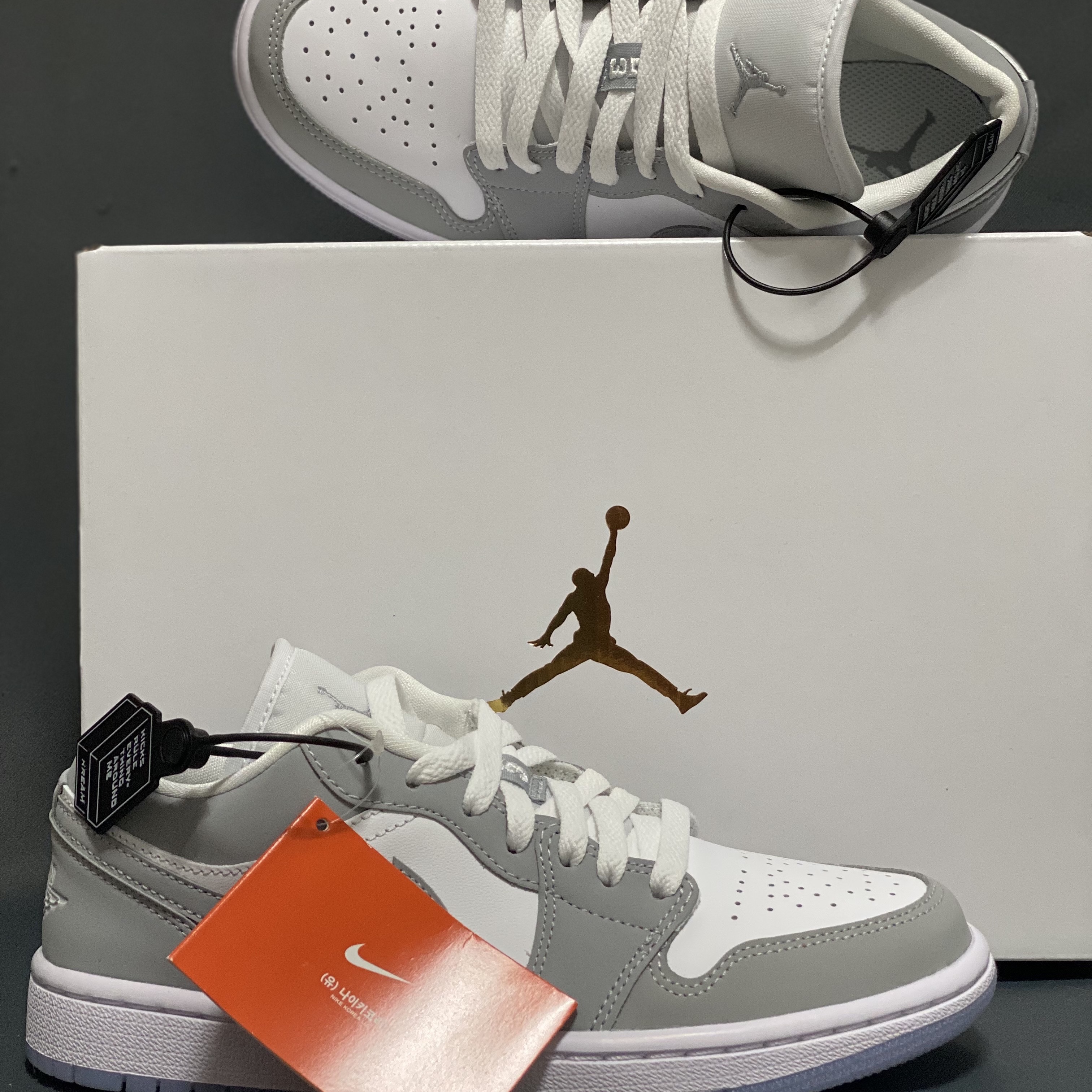 (W) Jordan 1 Low White Wolf Grey 착용 스타일 - 2