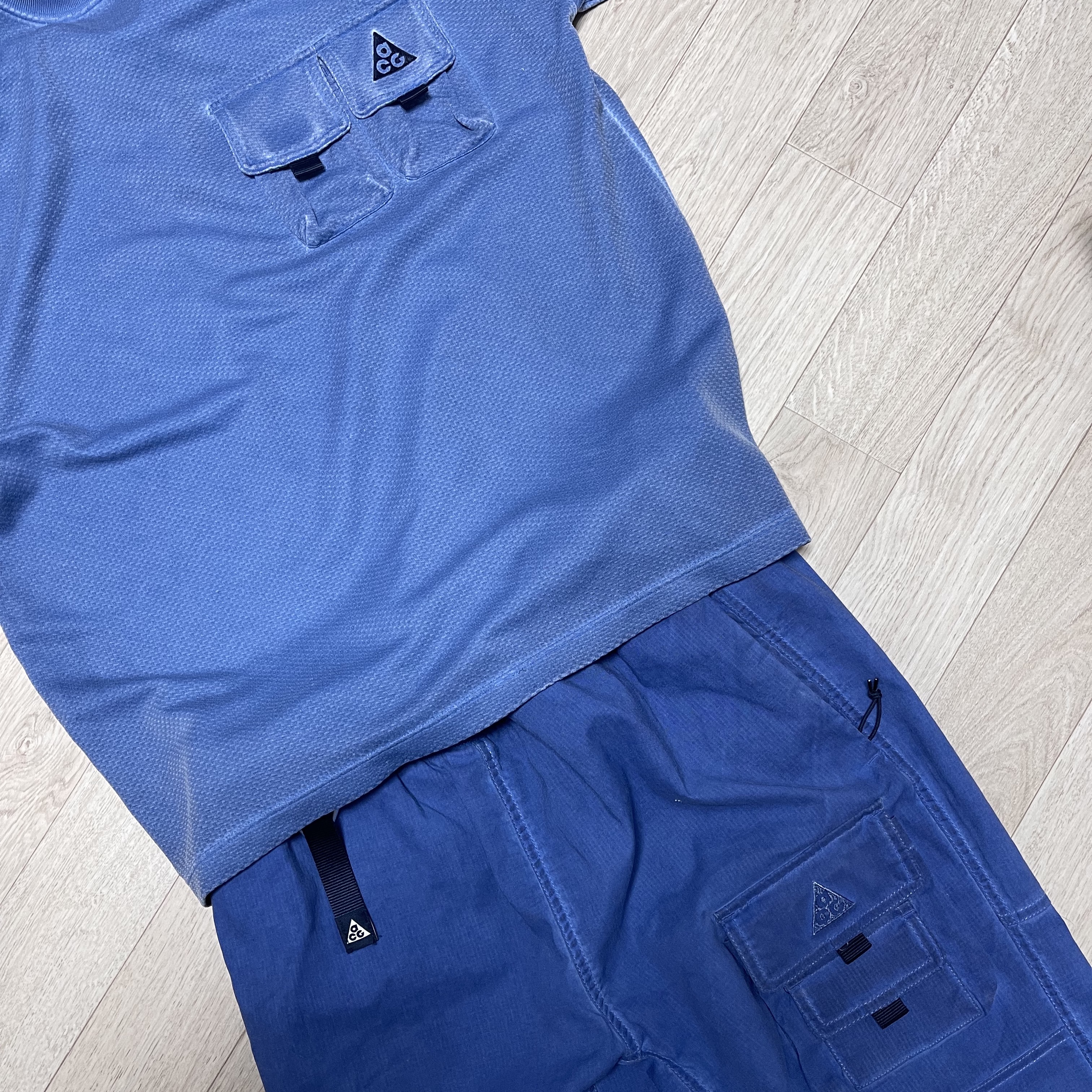 Nike ACG Watchman Peak Pants Blue Void - Asia, Nike ACG Watchman Peak T-Shirt Blue Void - Asia 착용 스타일