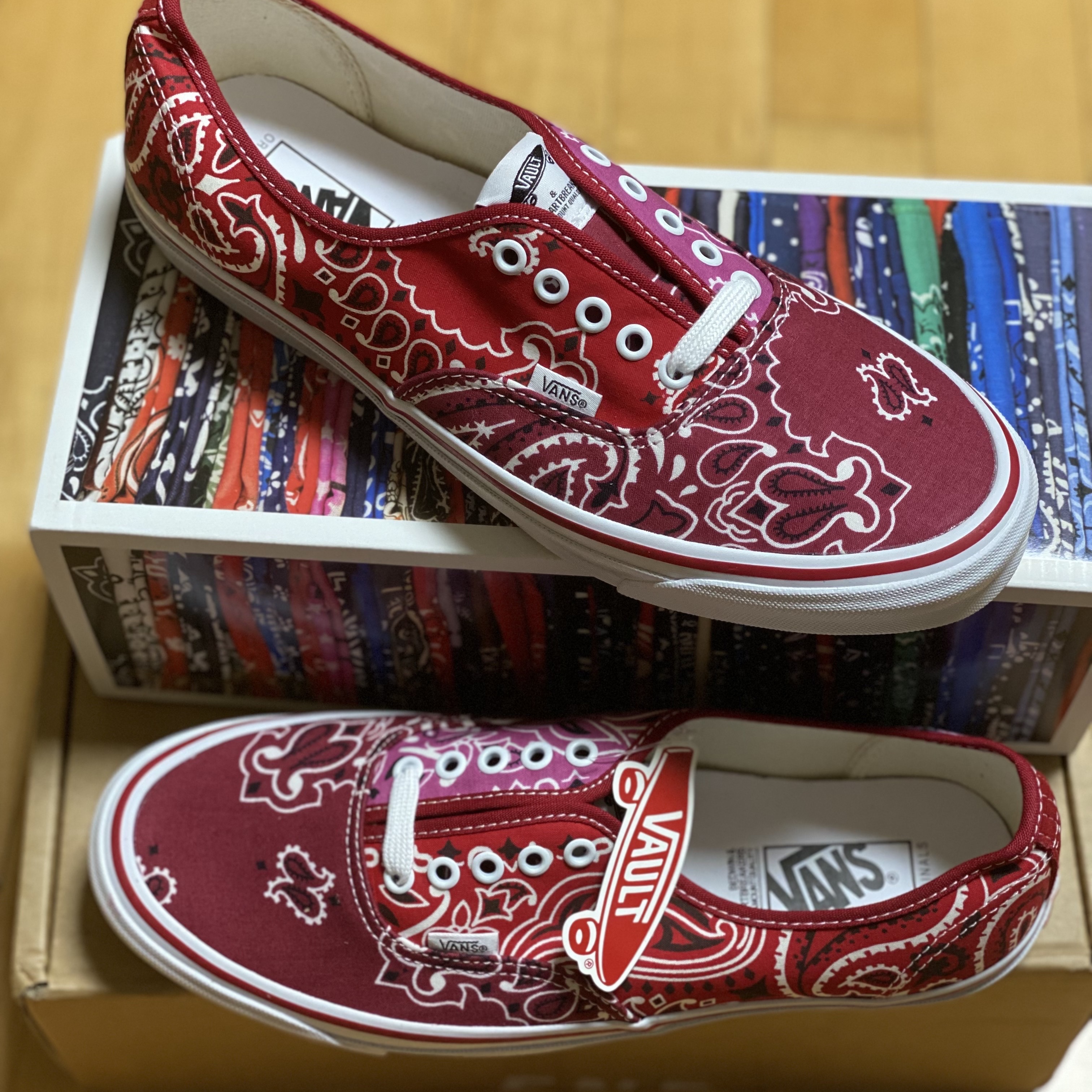 Vans Vault x Bedwin & The Heartbreakers OG Authentic LX Multi-Color-Red 착용 스타일 - 2