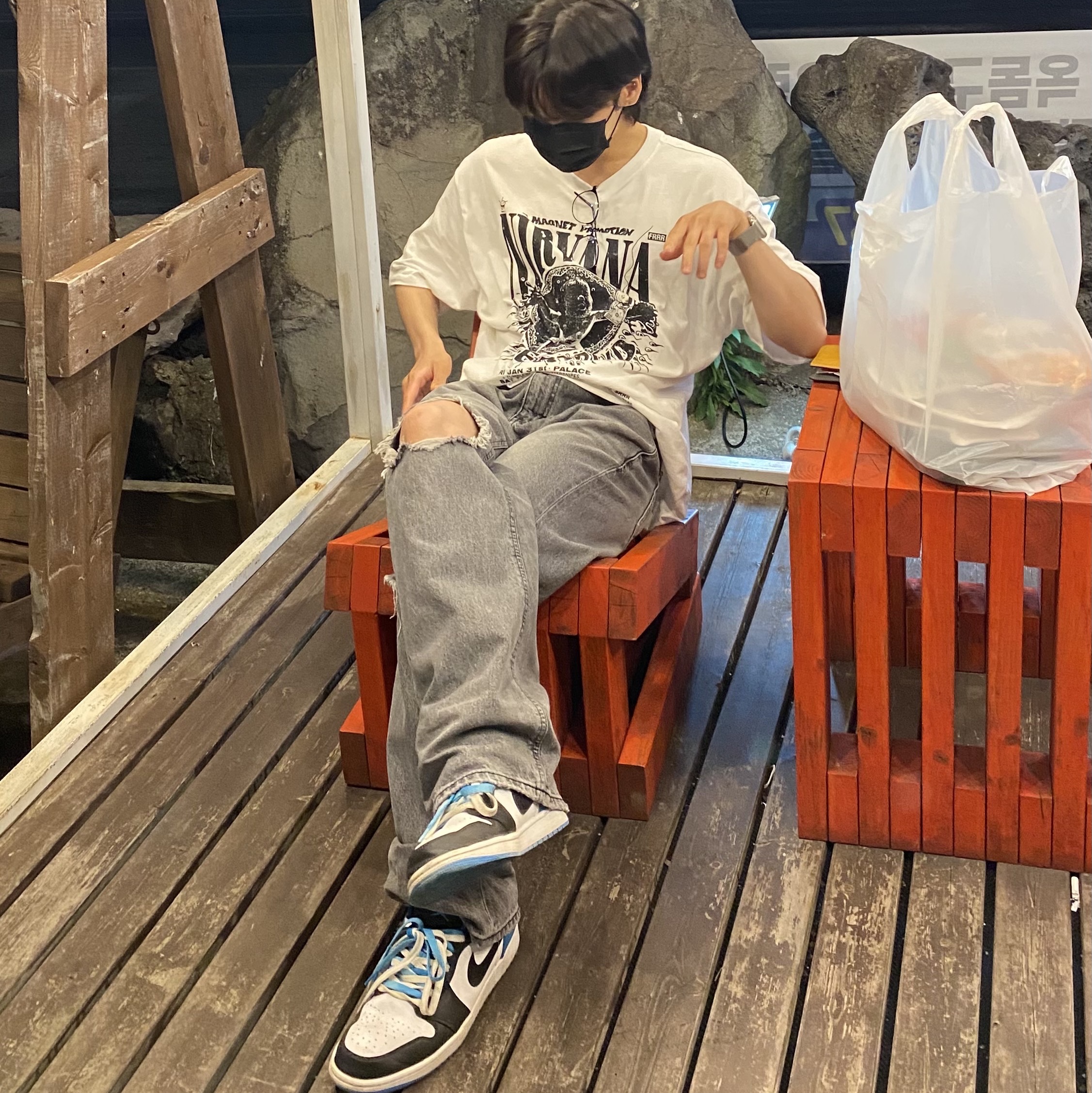 Jordan 1 Low SE Laser Blue 착용 스타일 - 4