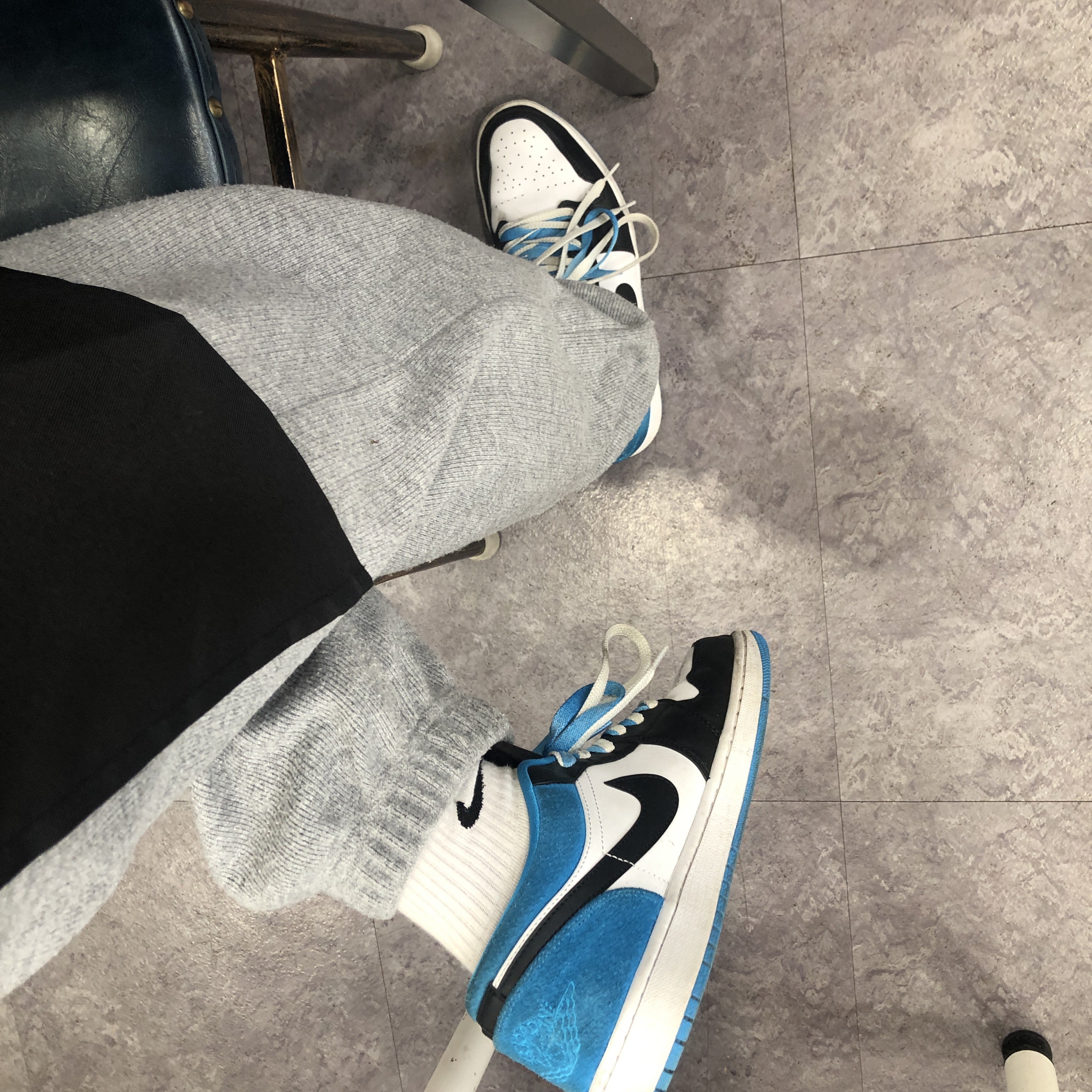 Jordan 1 Low SE Laser Blue 착용 스타일 - 1