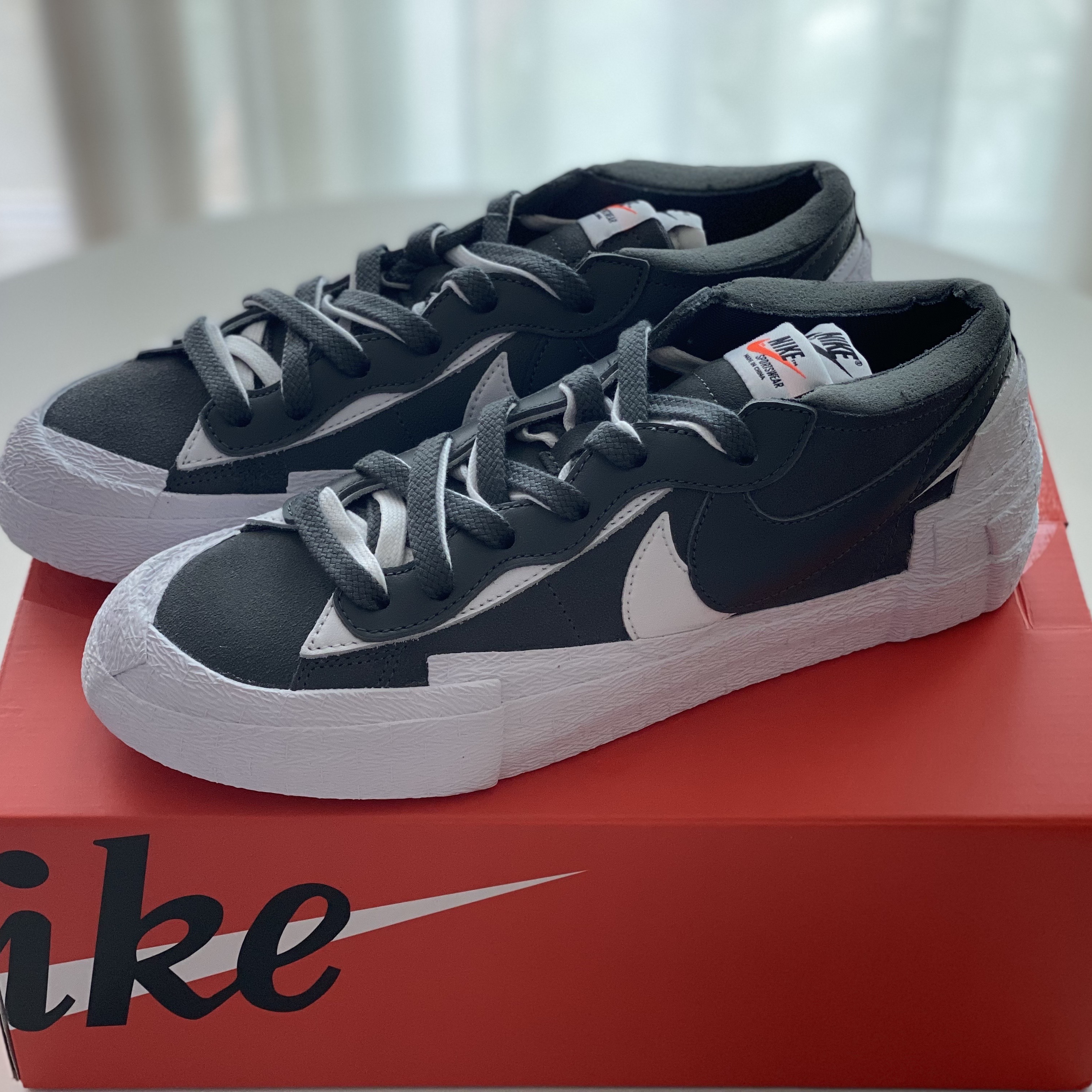 Nike x Sacai Blazer Low Iron Grey 착용 스타일