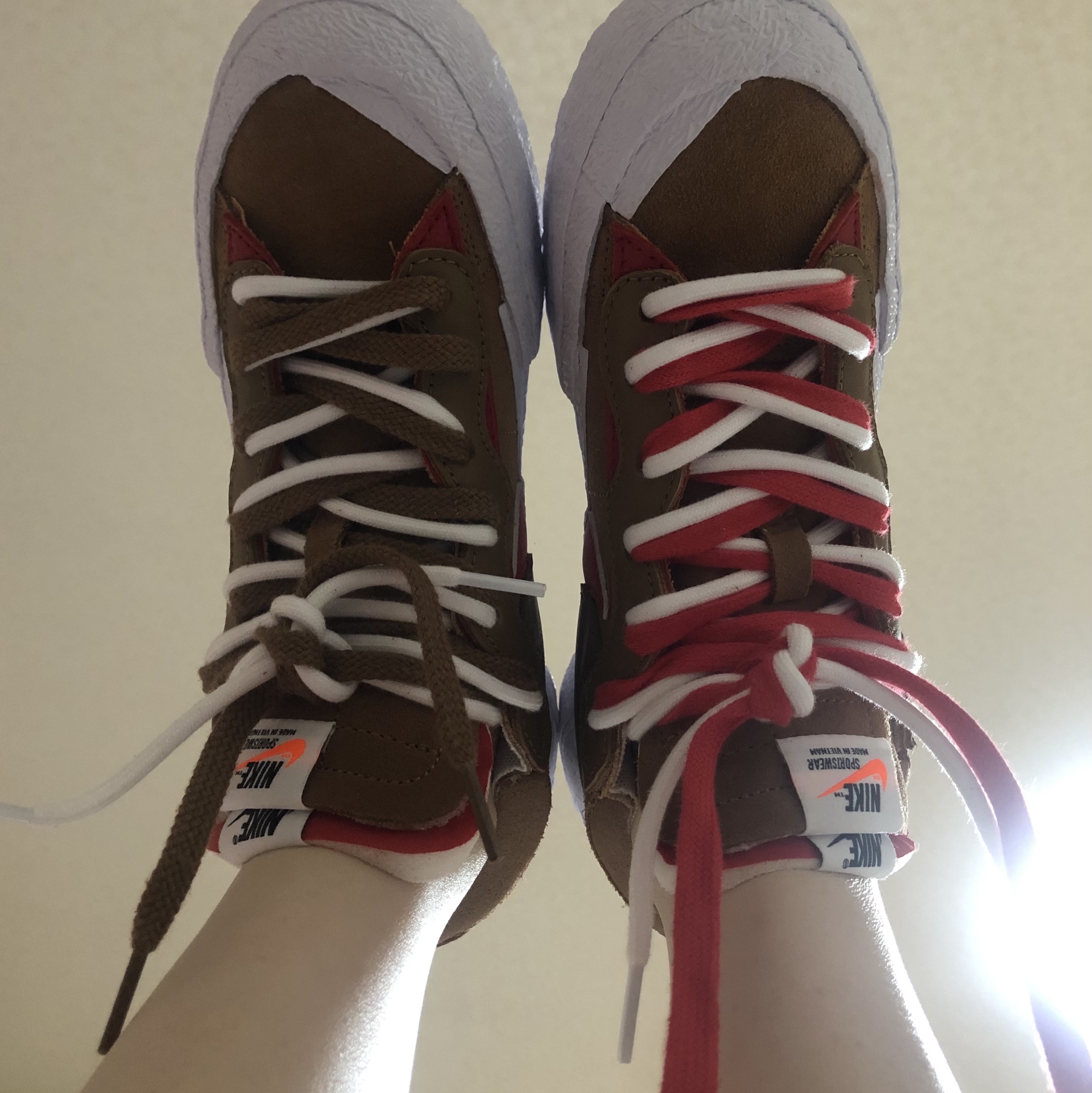 Nike x Sacai Blazer Low Iron Grey, Nike x Sacai Blazer Low British Tan 착용 스타일 - 2