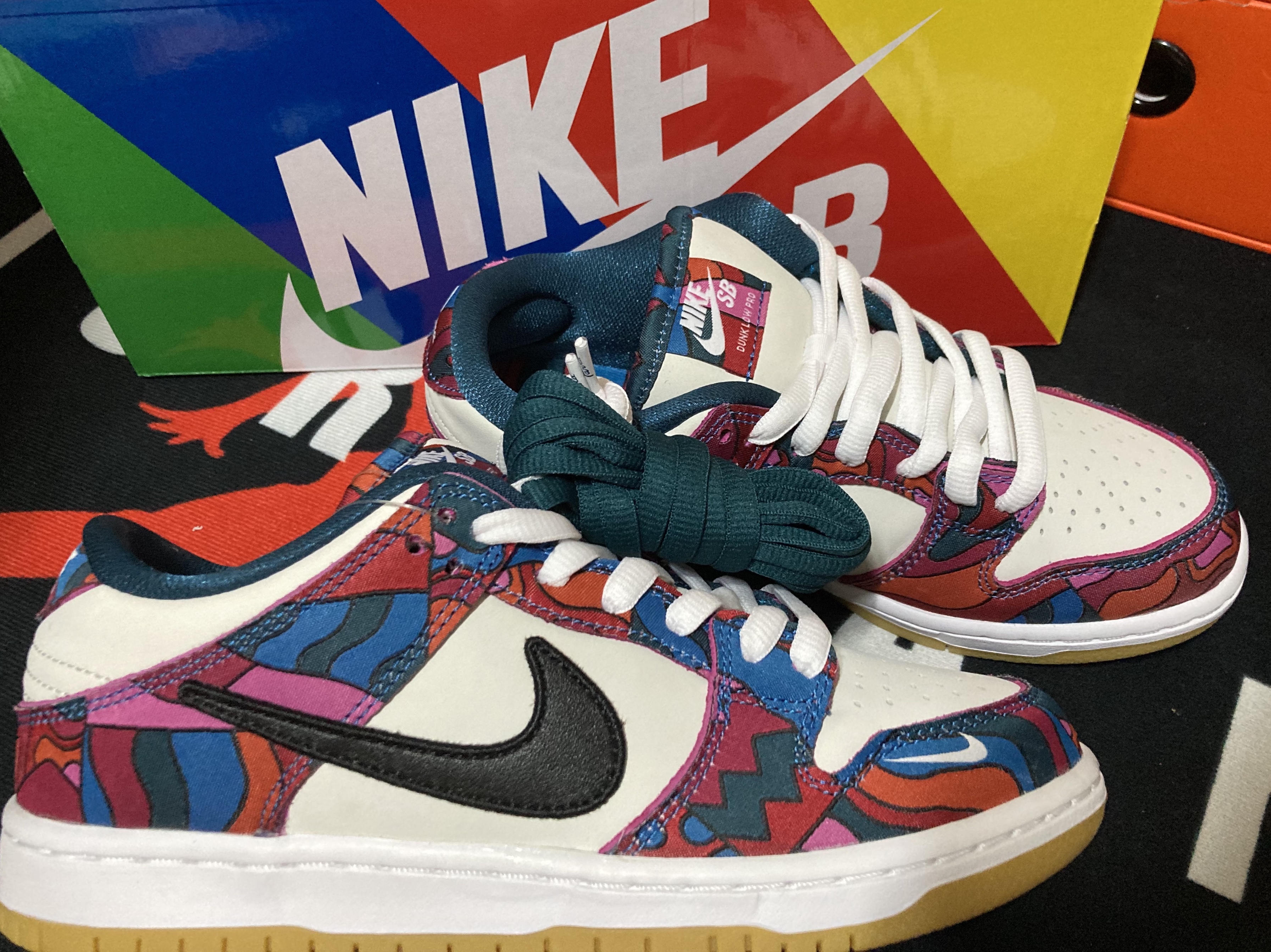 Nike x Parra SB Dunk Low Pro Abstract Art 착용 스타일 - 1