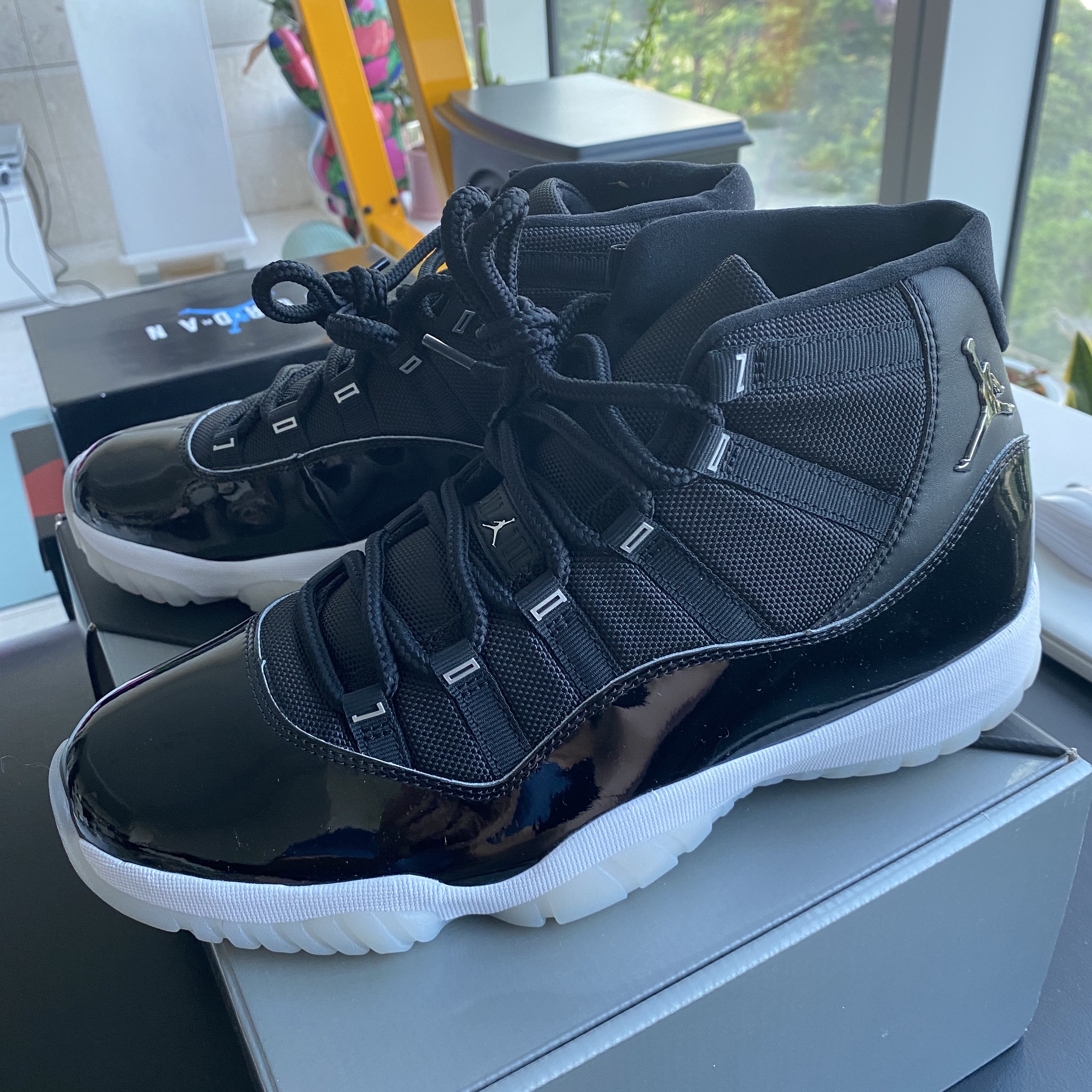 Jordan 11 Retro Jubilee 착용 스타일