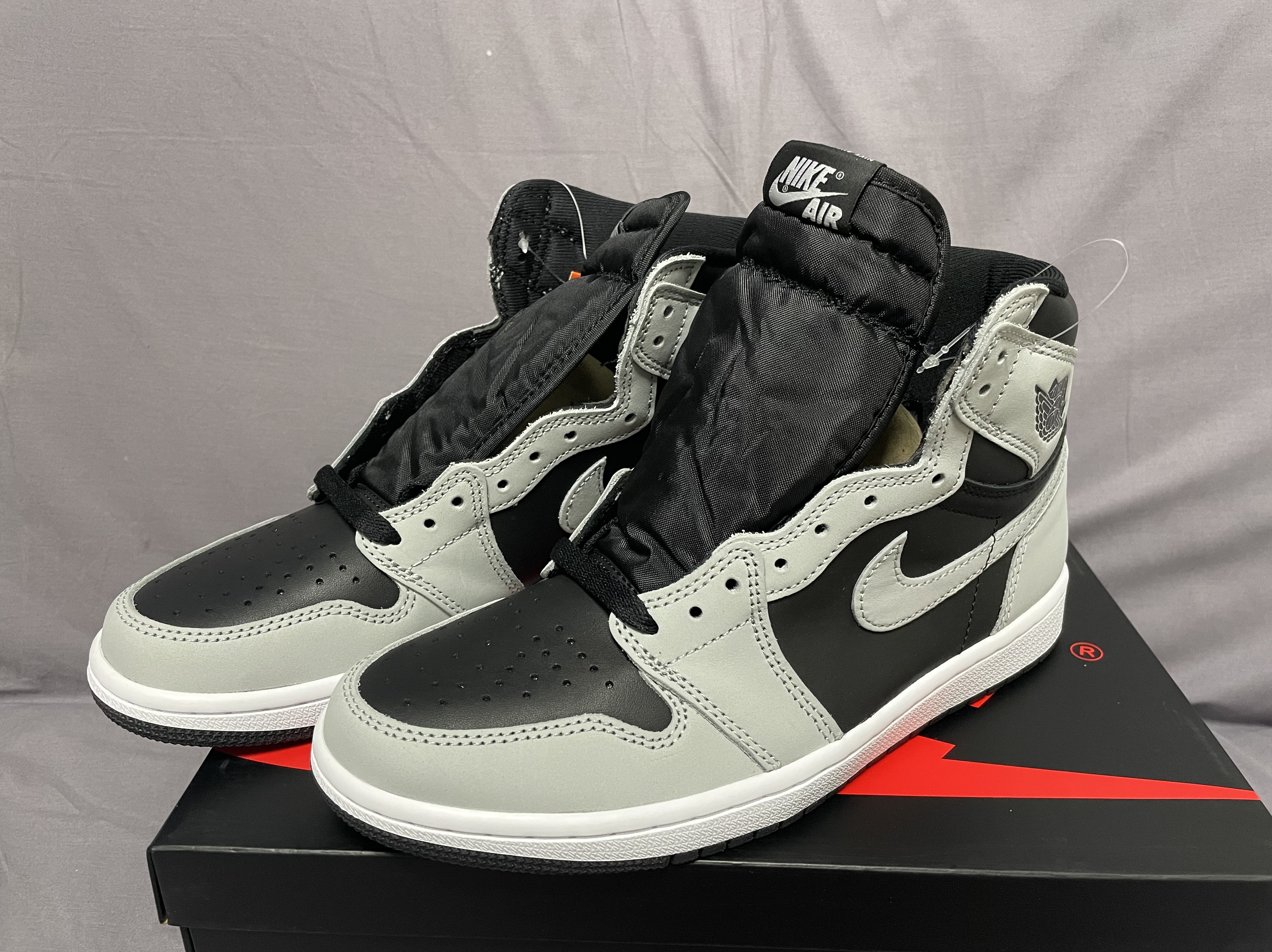 Jordan 1 Retro High OG Shadow 2.0 착용 스타일 - 3
