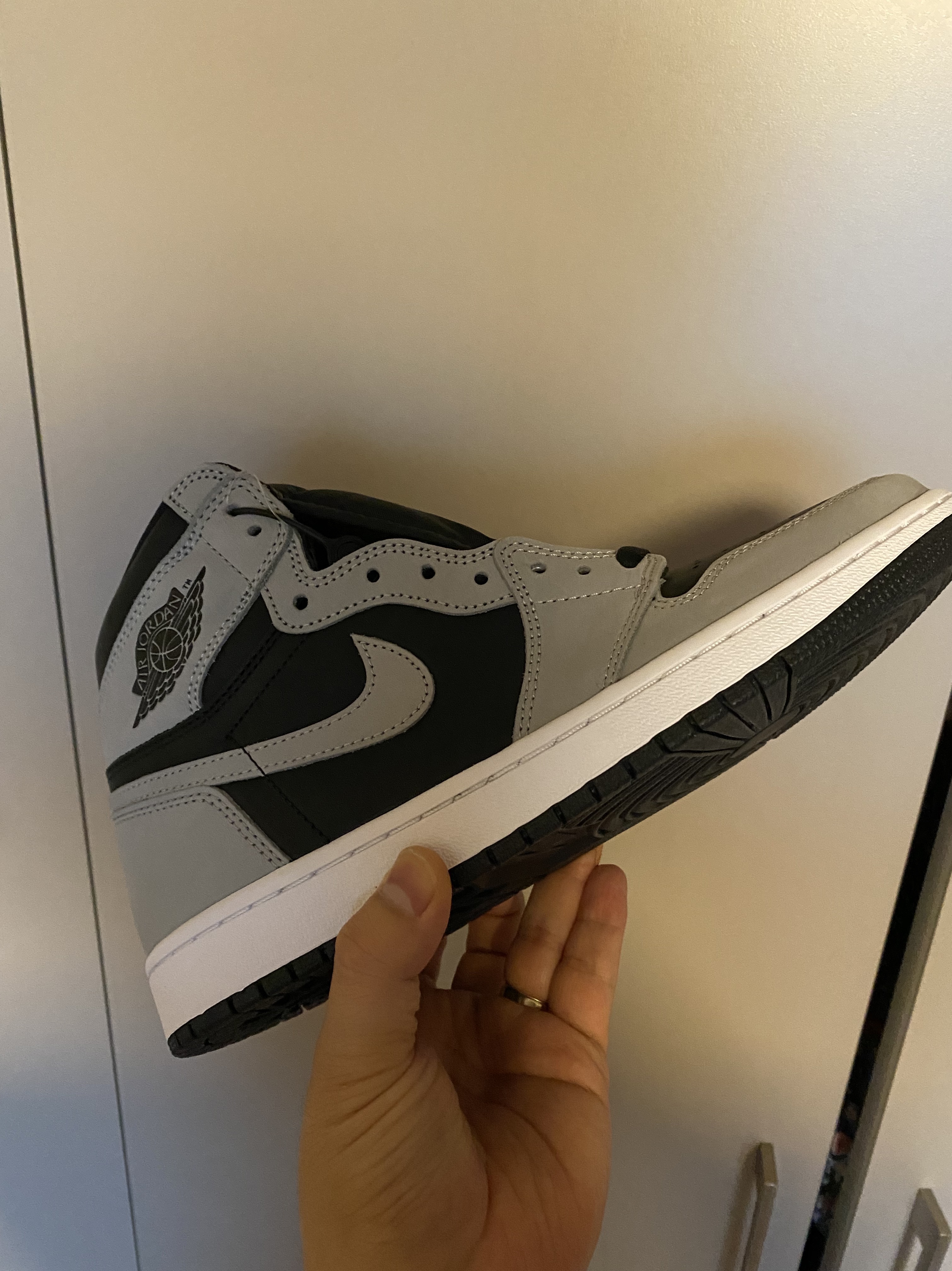 Jordan 1 Retro High OG Shadow 2.0 착용 스타일 - 2