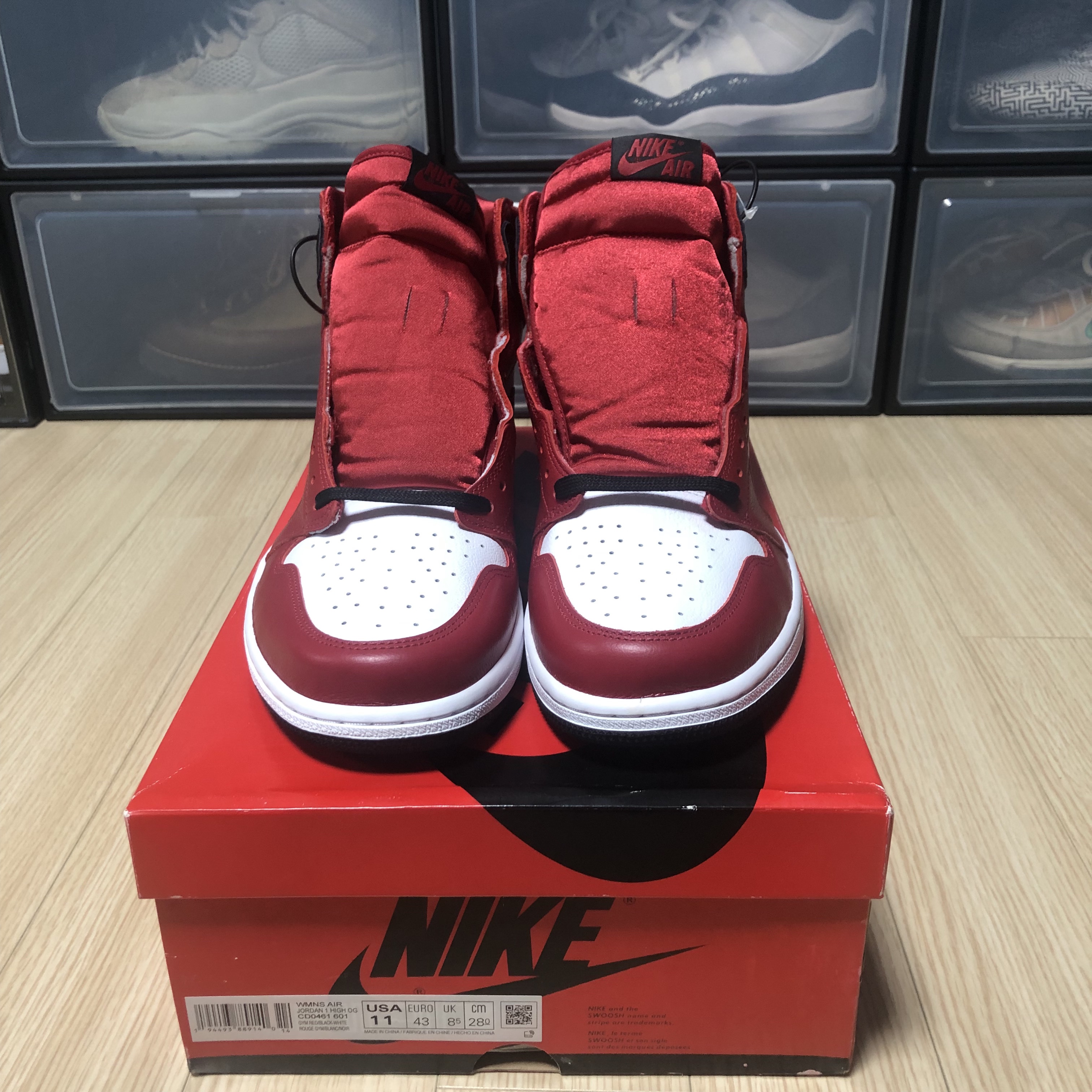 (W) Jordan 1 Retro High Satin Red 착용 스타일 - 2