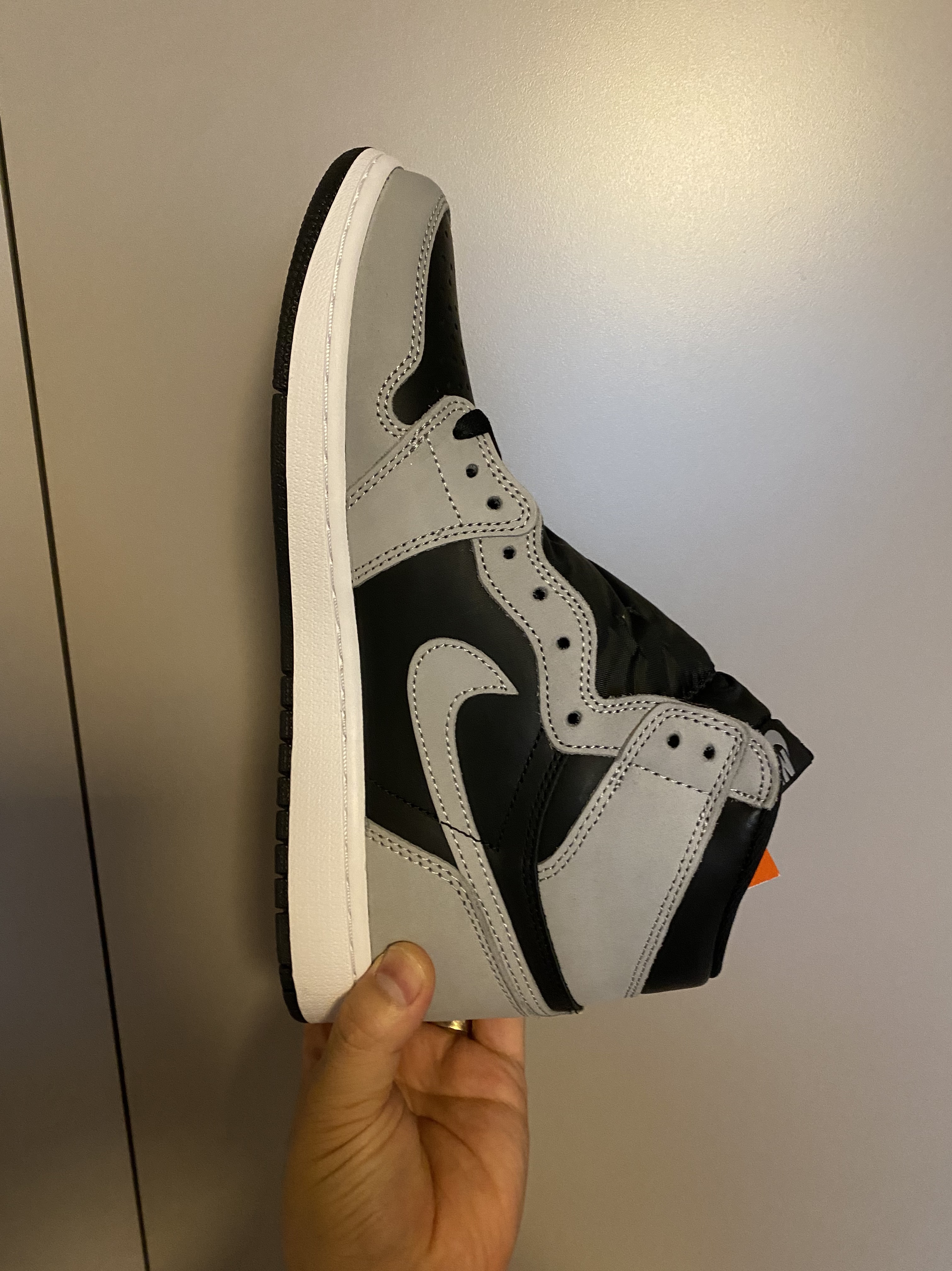 Jordan 1 Retro High OG Shadow 2.0 착용 스타일 - 1