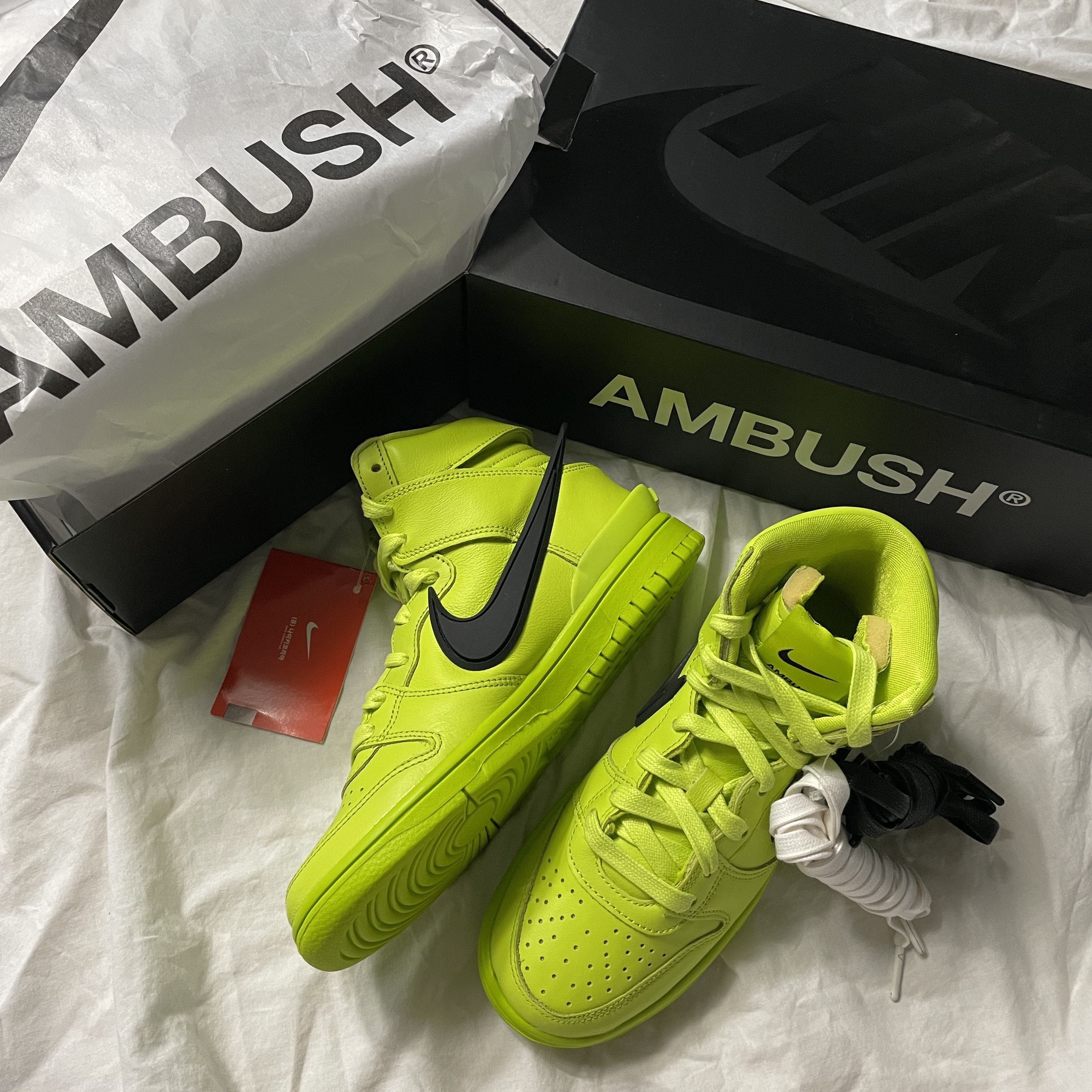 Nike x Ambush Dunk High Flash Lime 착용 스타일 - 2