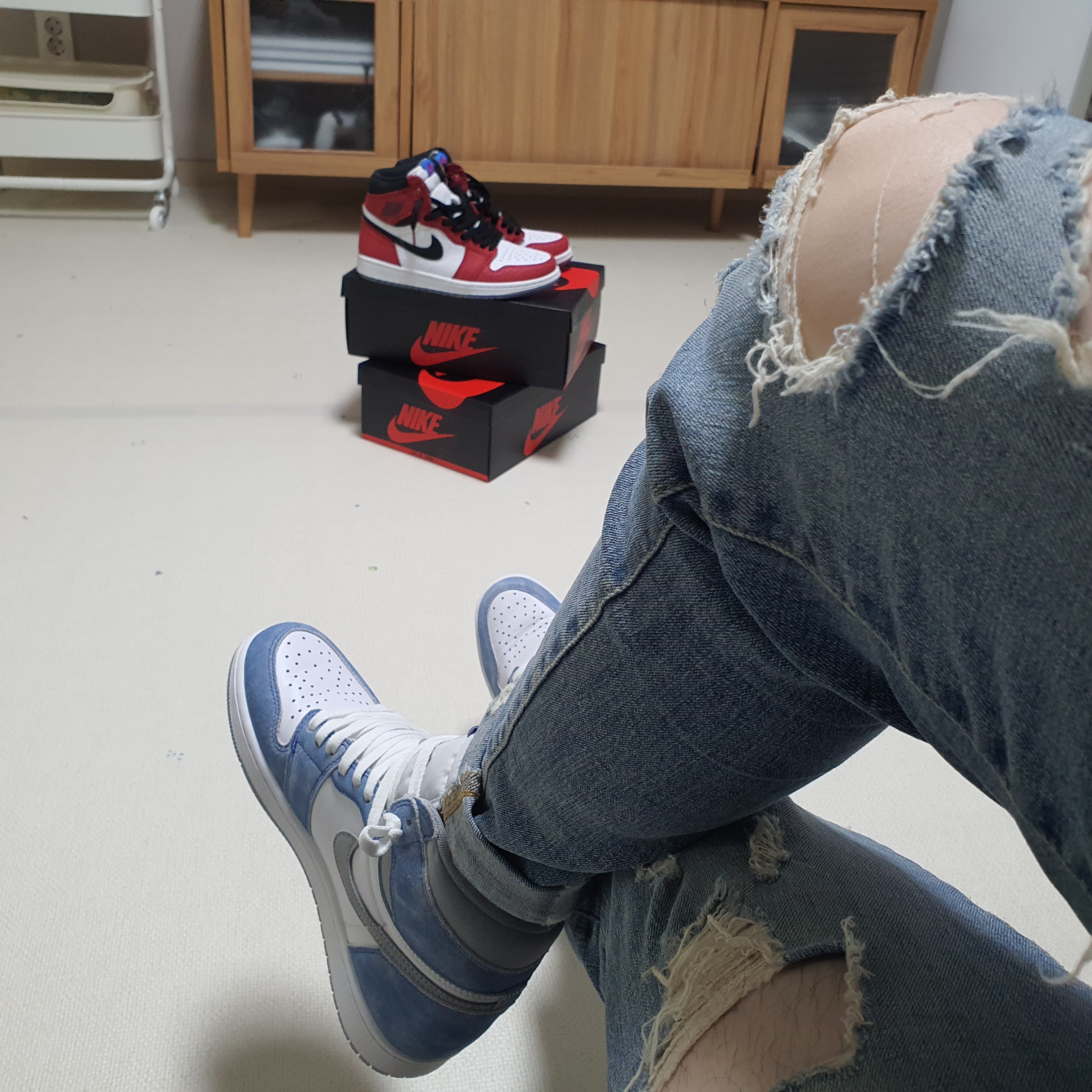 Jordan 1 Retro High Spider-Man Origin Story, Jordan 1 Retro High OG Hyper Royal 착용 스타일