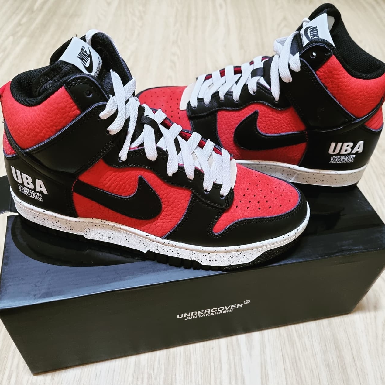 Nike x Undercover Dunk High 1985 Gym Red 착용 스타일 - 1