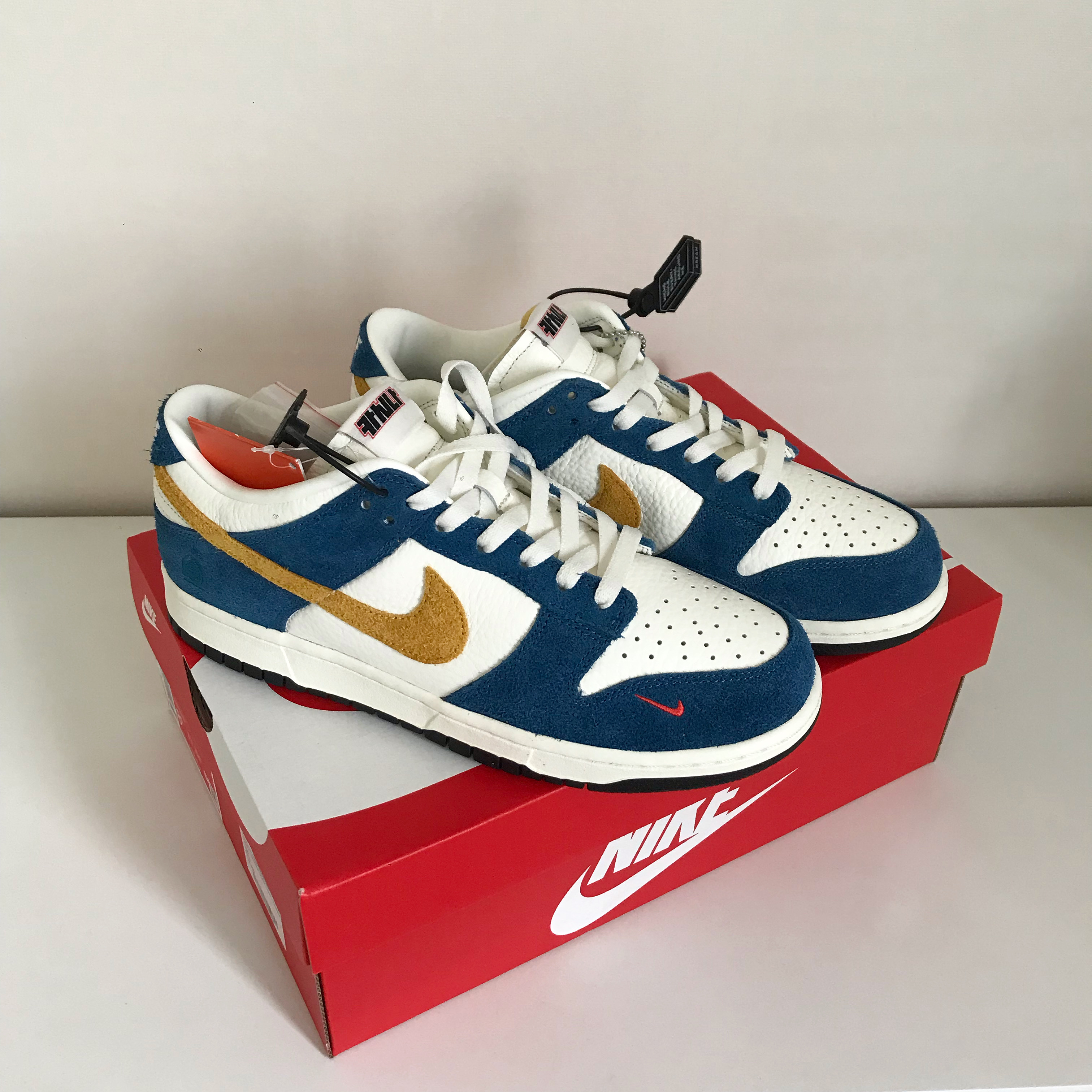Nike x Kasina Dunk Low 80's Bus 착용 스타일