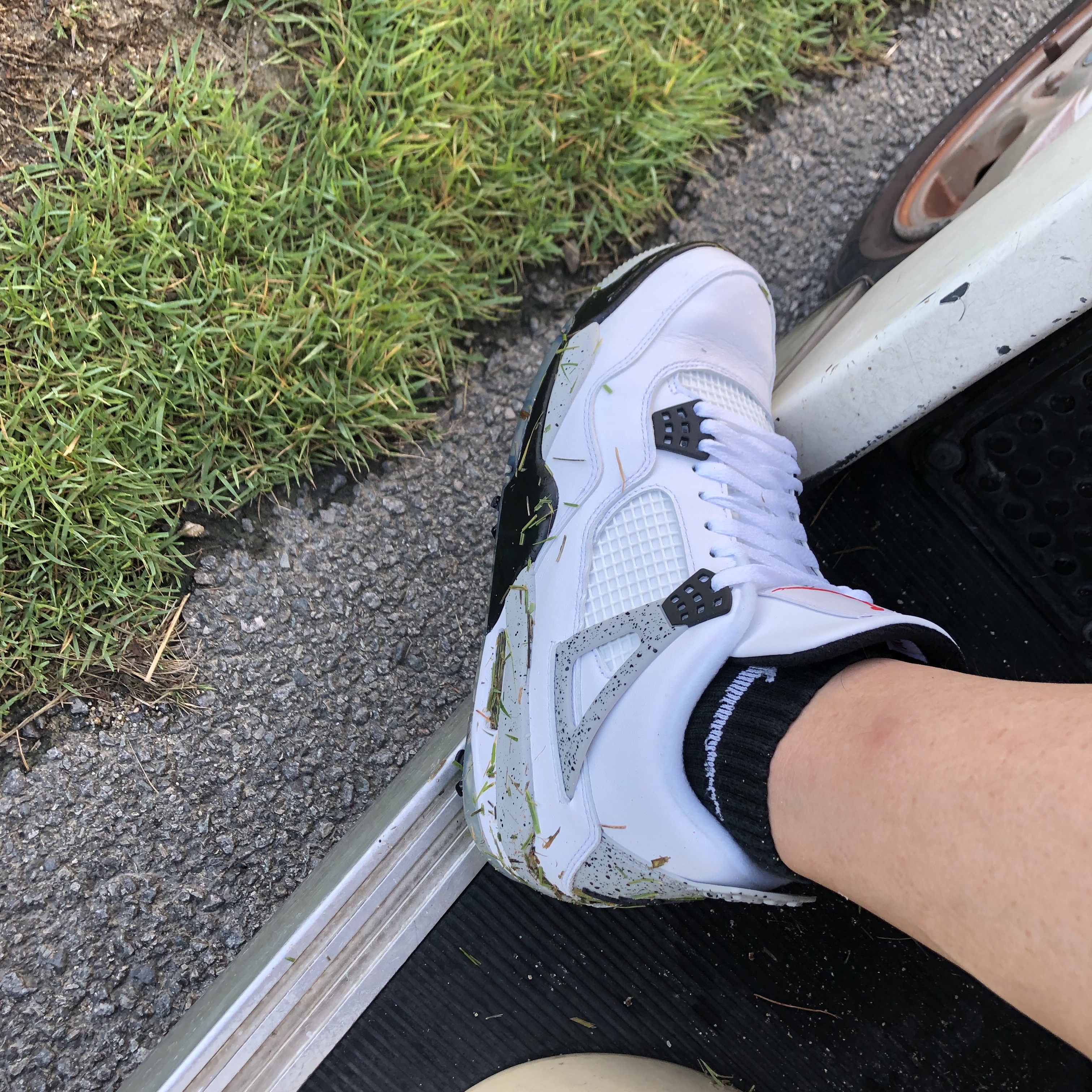 Jordan 4 Golf White Cement 착용 스타일 - 5