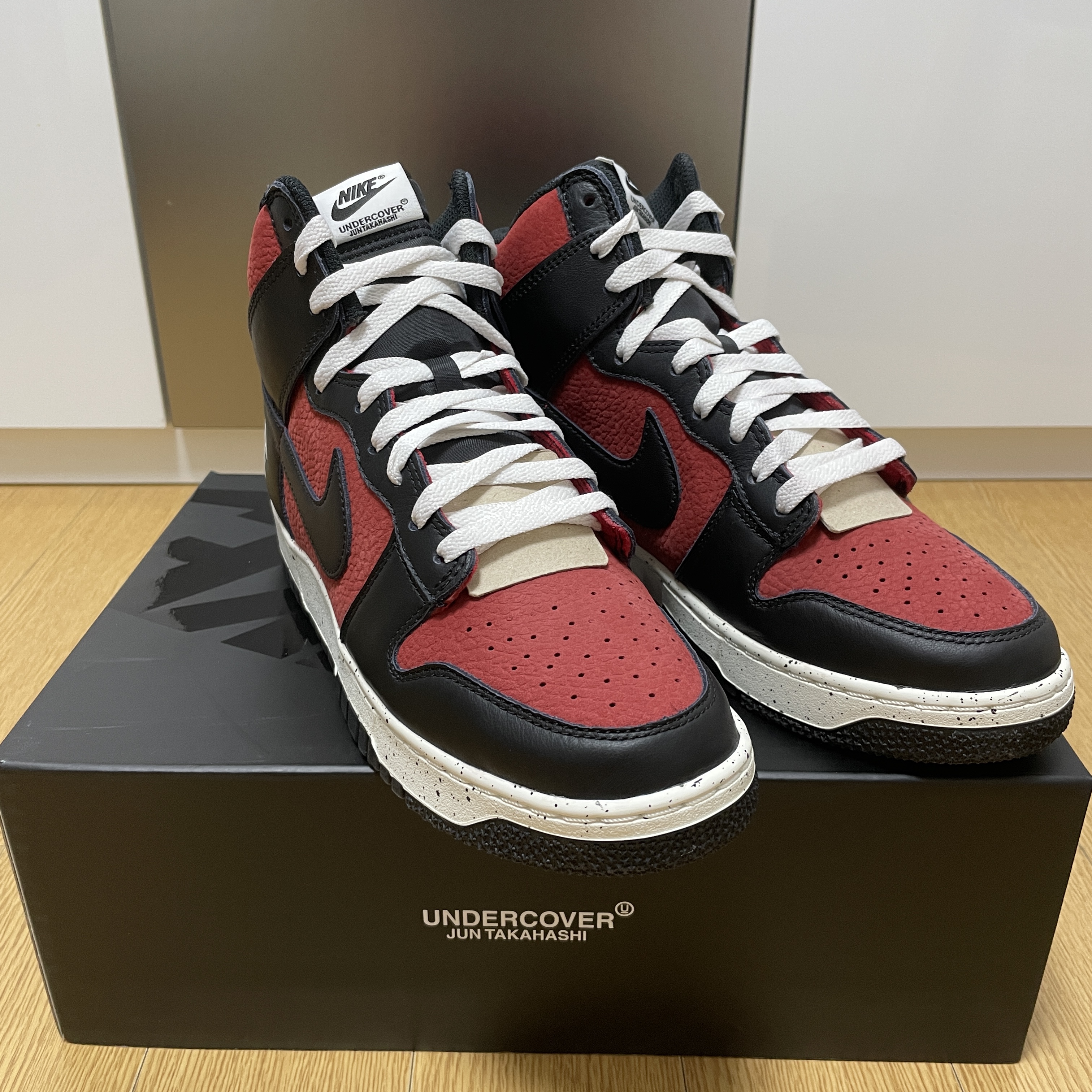 Nike x Undercover Dunk High 1985 Gym Red 착용 스타일 - 2