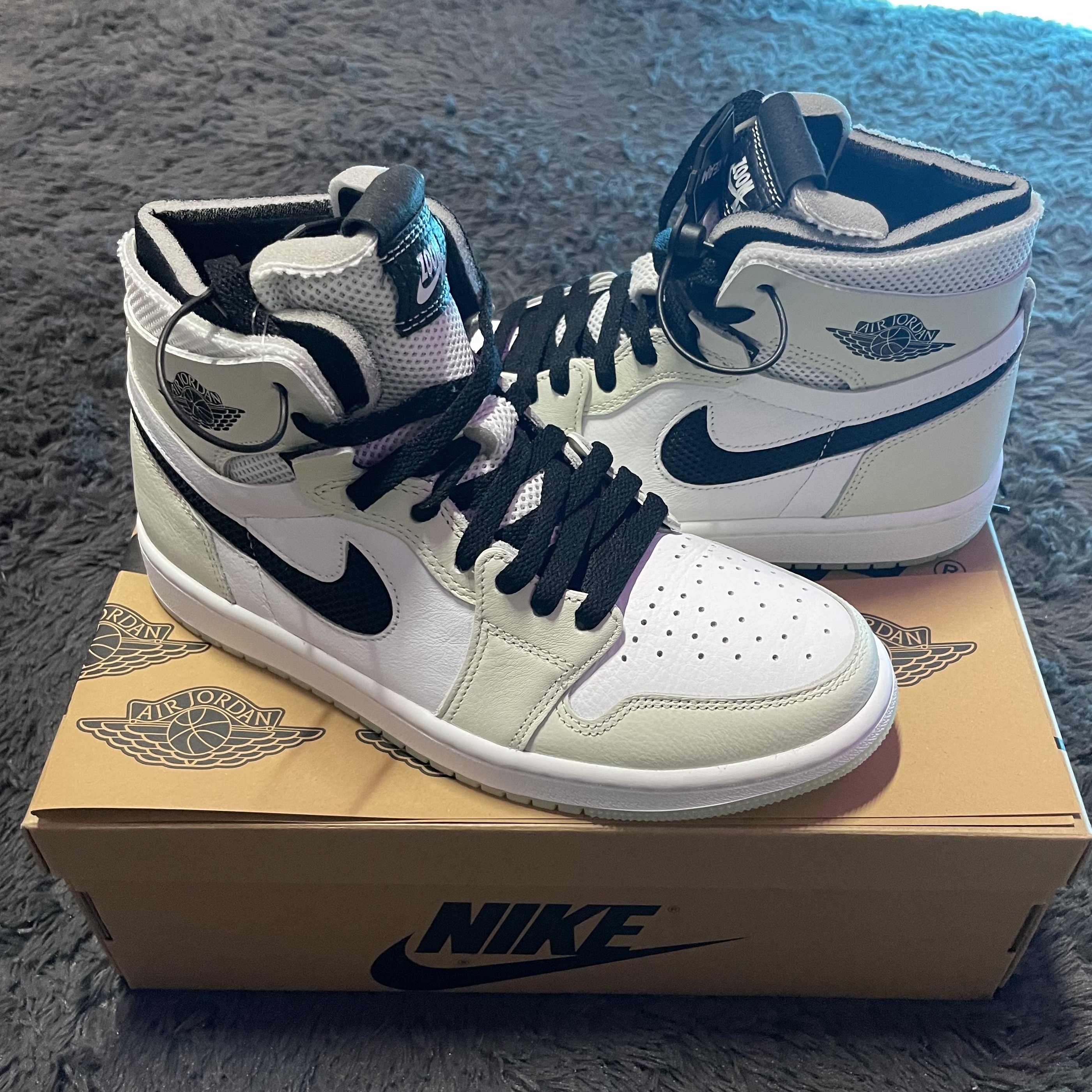 (W) Jordan 1 Zoom Air CMFT Light Bone 착용 스타일 - 5