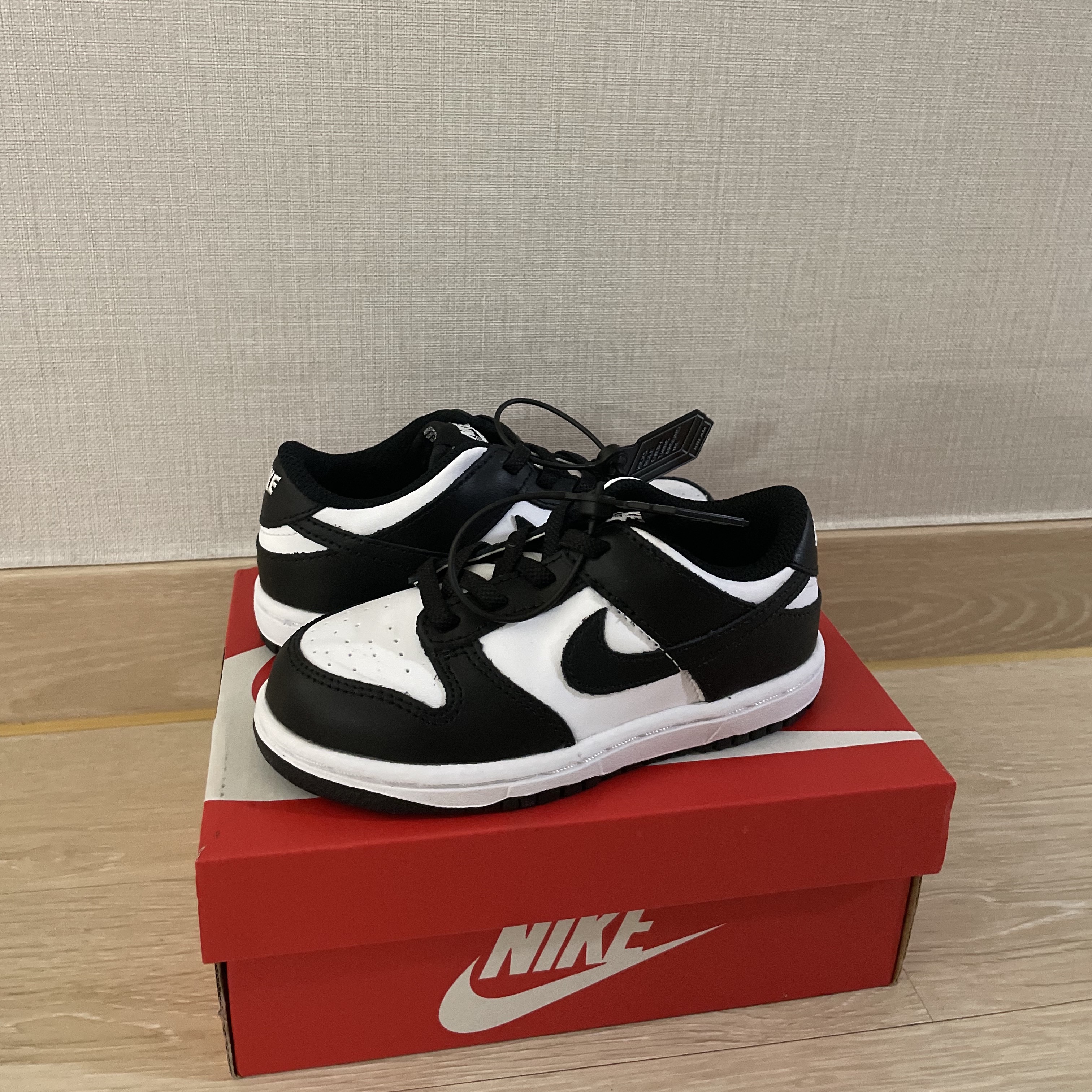(TD) Nike Dunk Low Black 착용 스타일