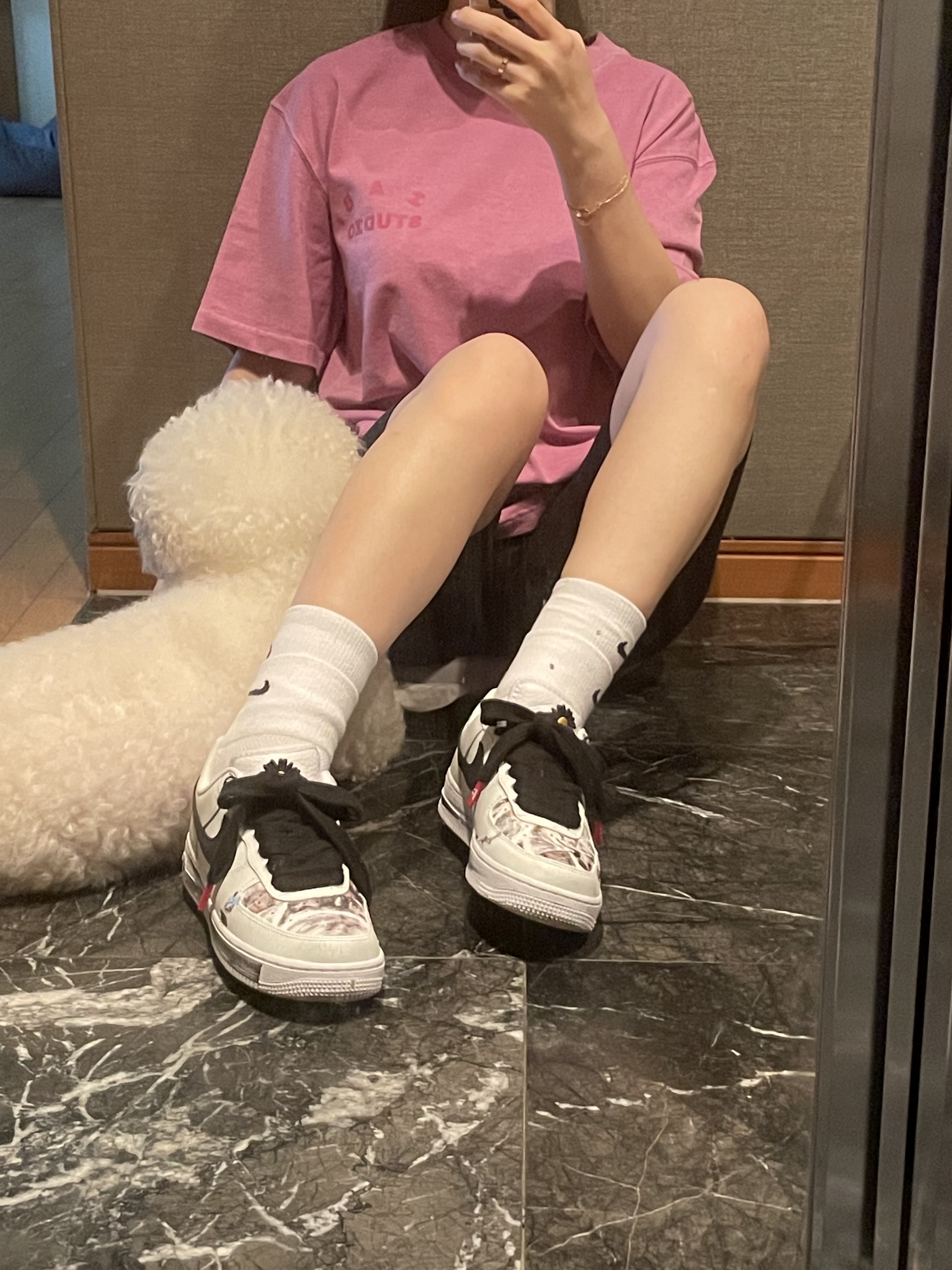IAB Studio Pigment T-Shirt Magenta, Nike x Peaceminusone Air Force 1 Low Para-Noise 2.0 착용 스타일 - 1