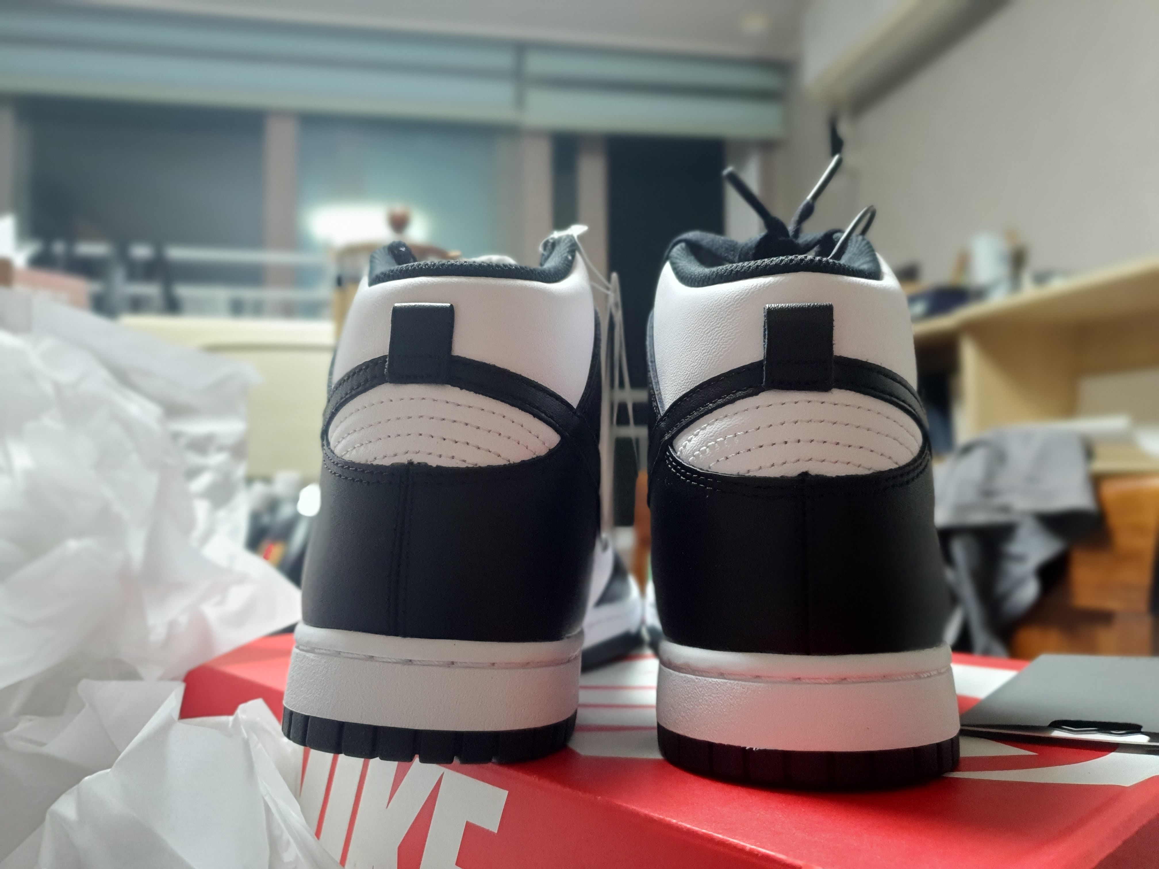 Nike Dunk High Retro Black and White 착용 스타일 - 3