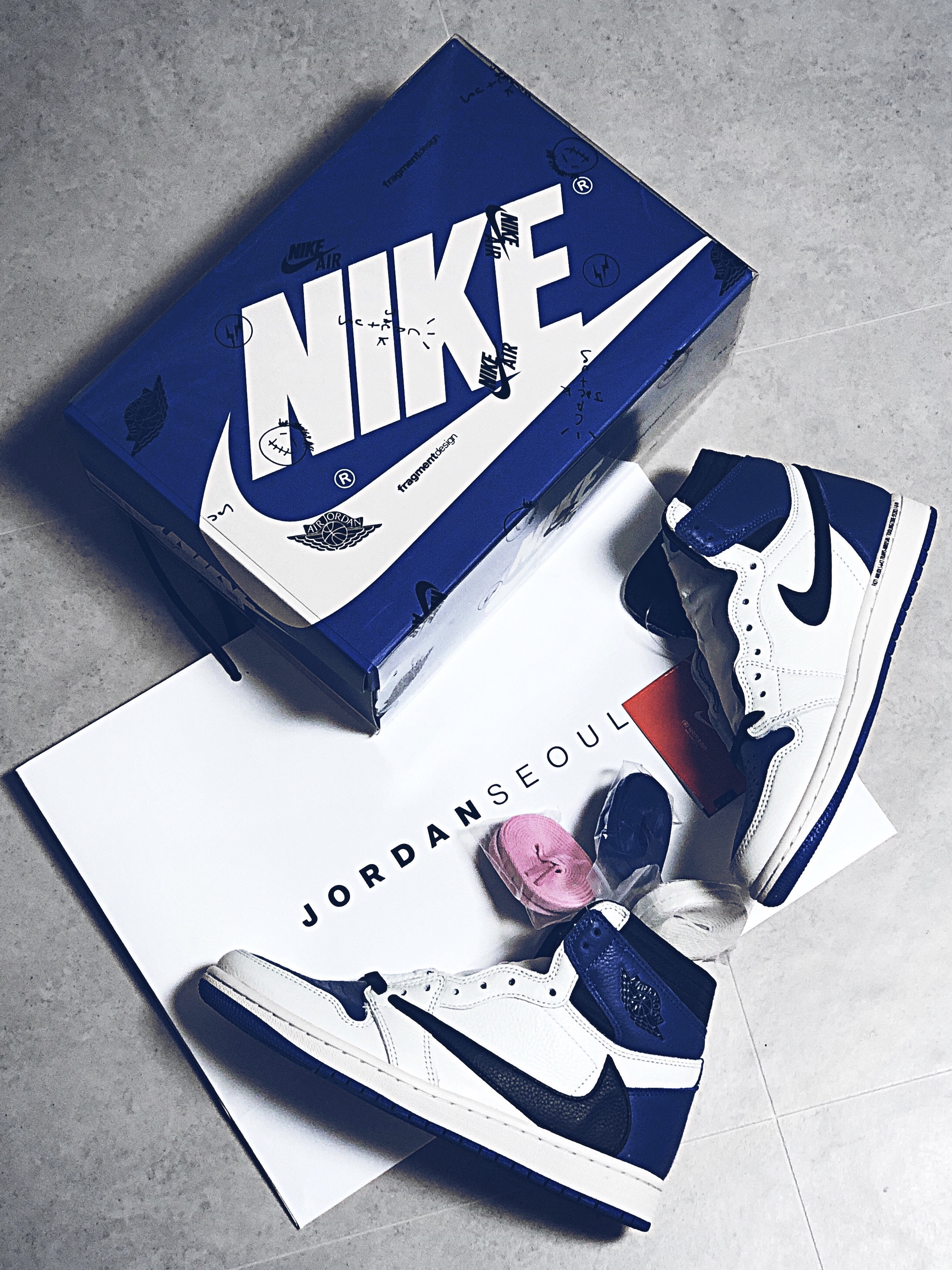 Jordan 1 x Travis Scott x Fragment Retro High OG SP Military Blue 착용 스타일 - 2