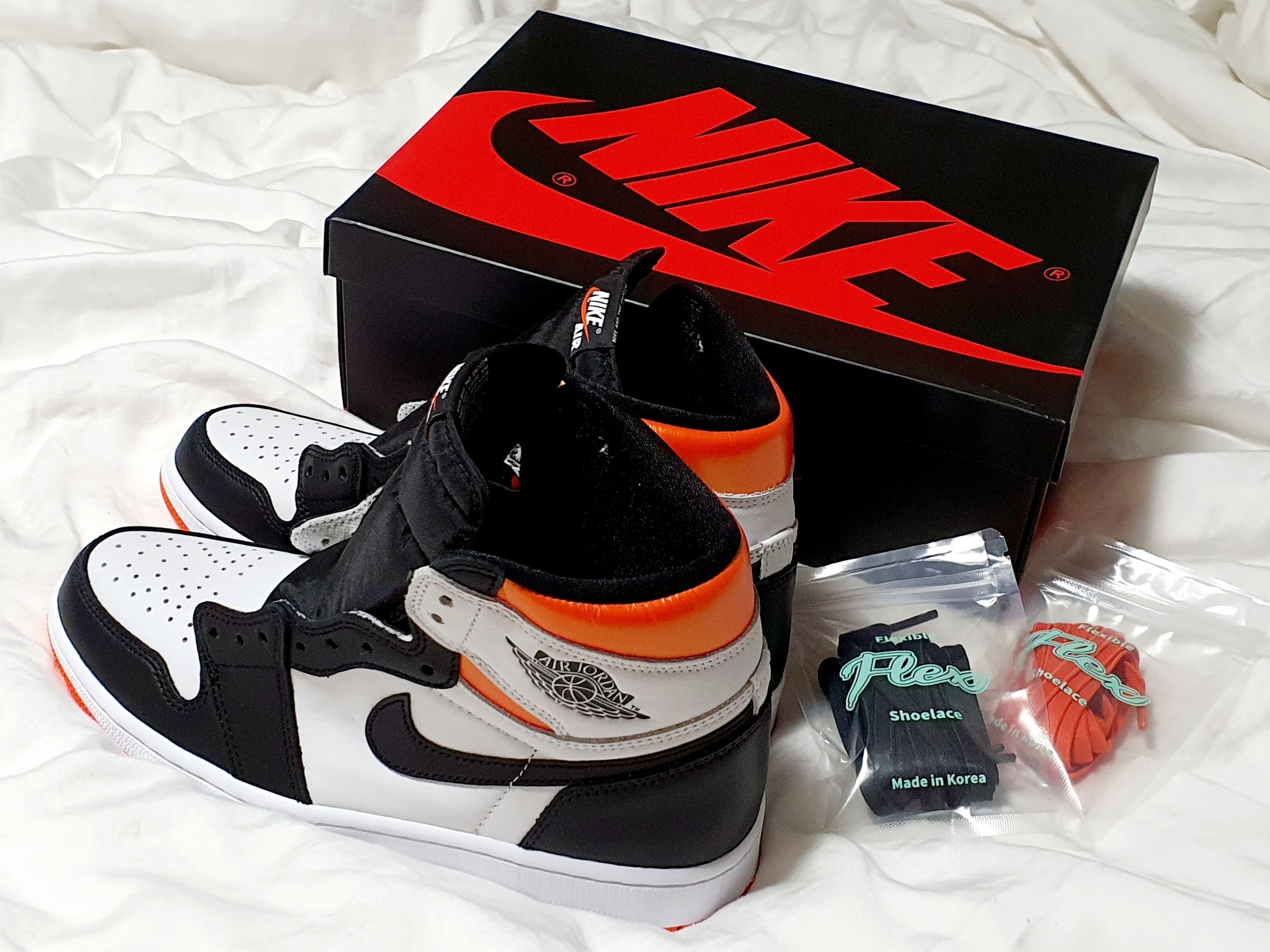 Jordan 1 Retro High OG Electro Orange 착용 스타일 - 2