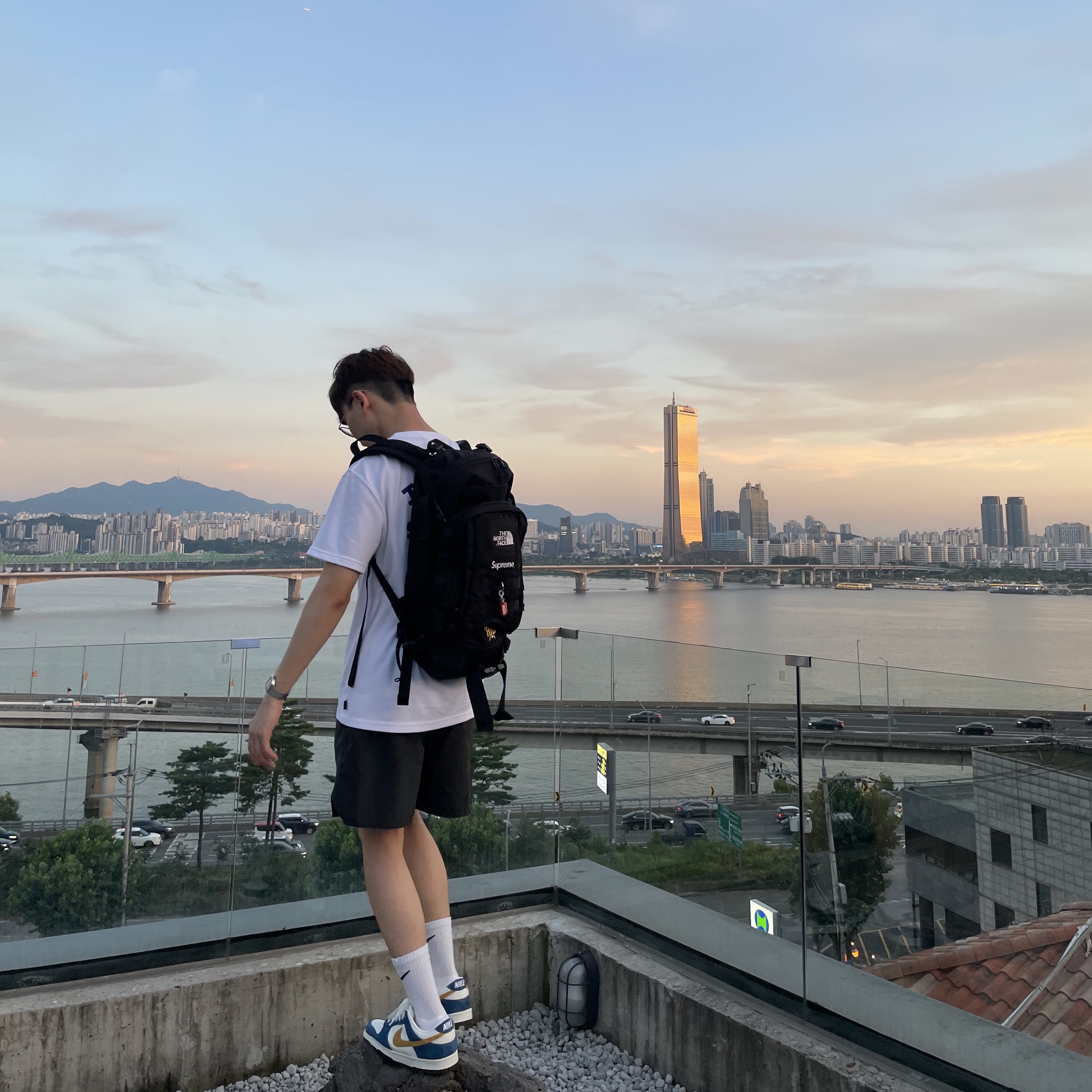 Supreme x The North Face RTG Backpack Black - 20SS, IAB Studio T-Shirt White 착용 스타일 - 3